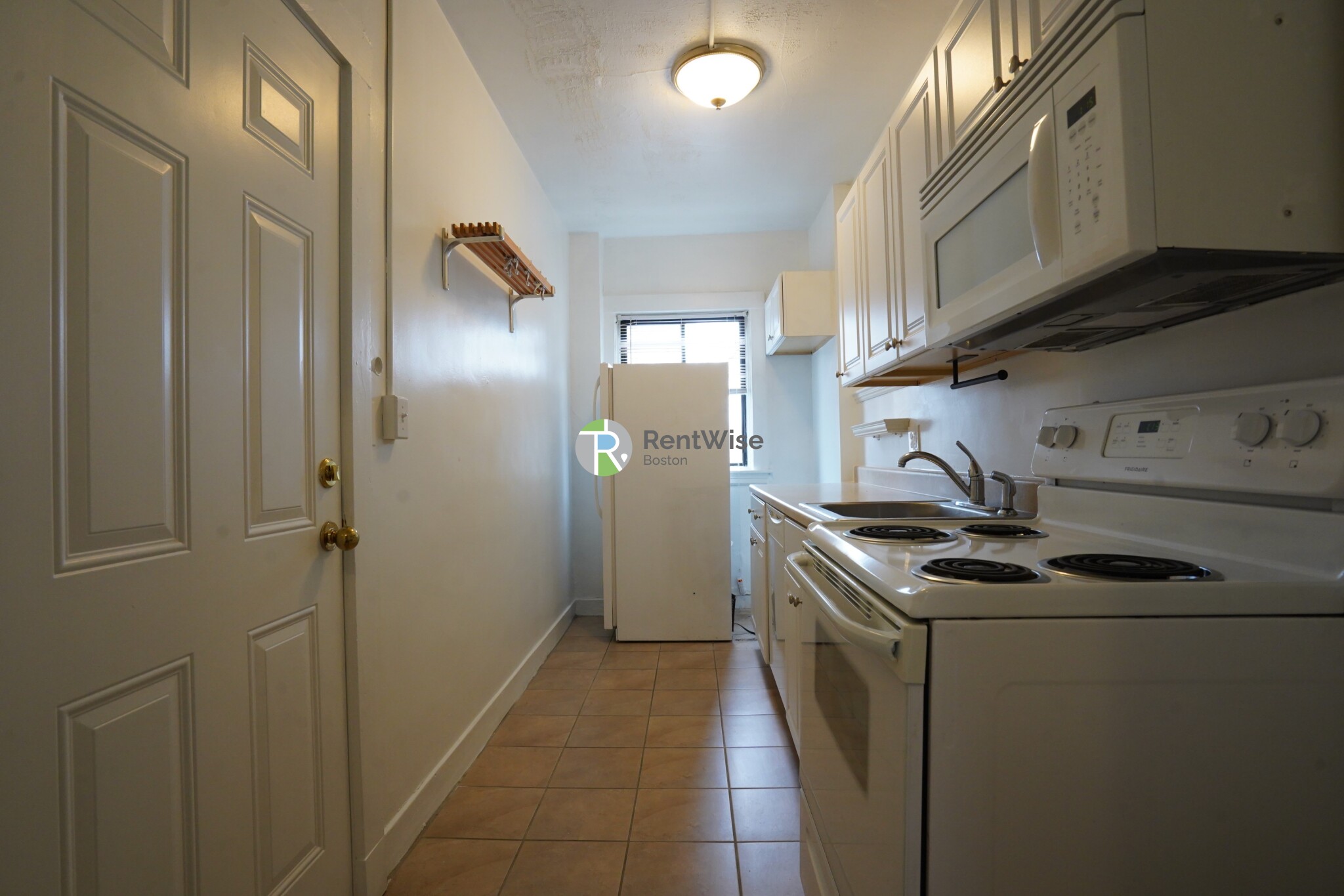 230 Walnut St, Newtonville