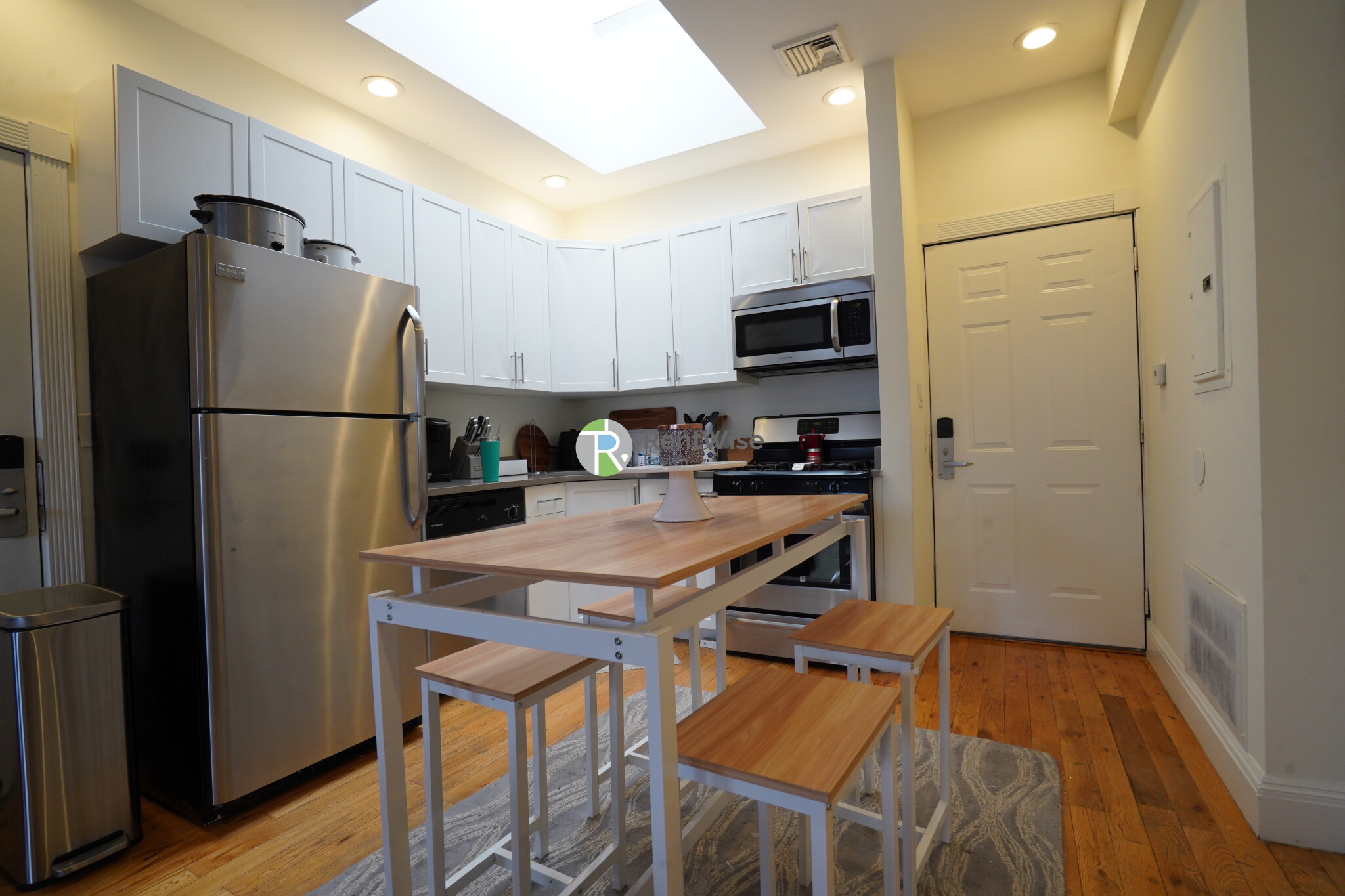 10 Brainerd Rd, Allston