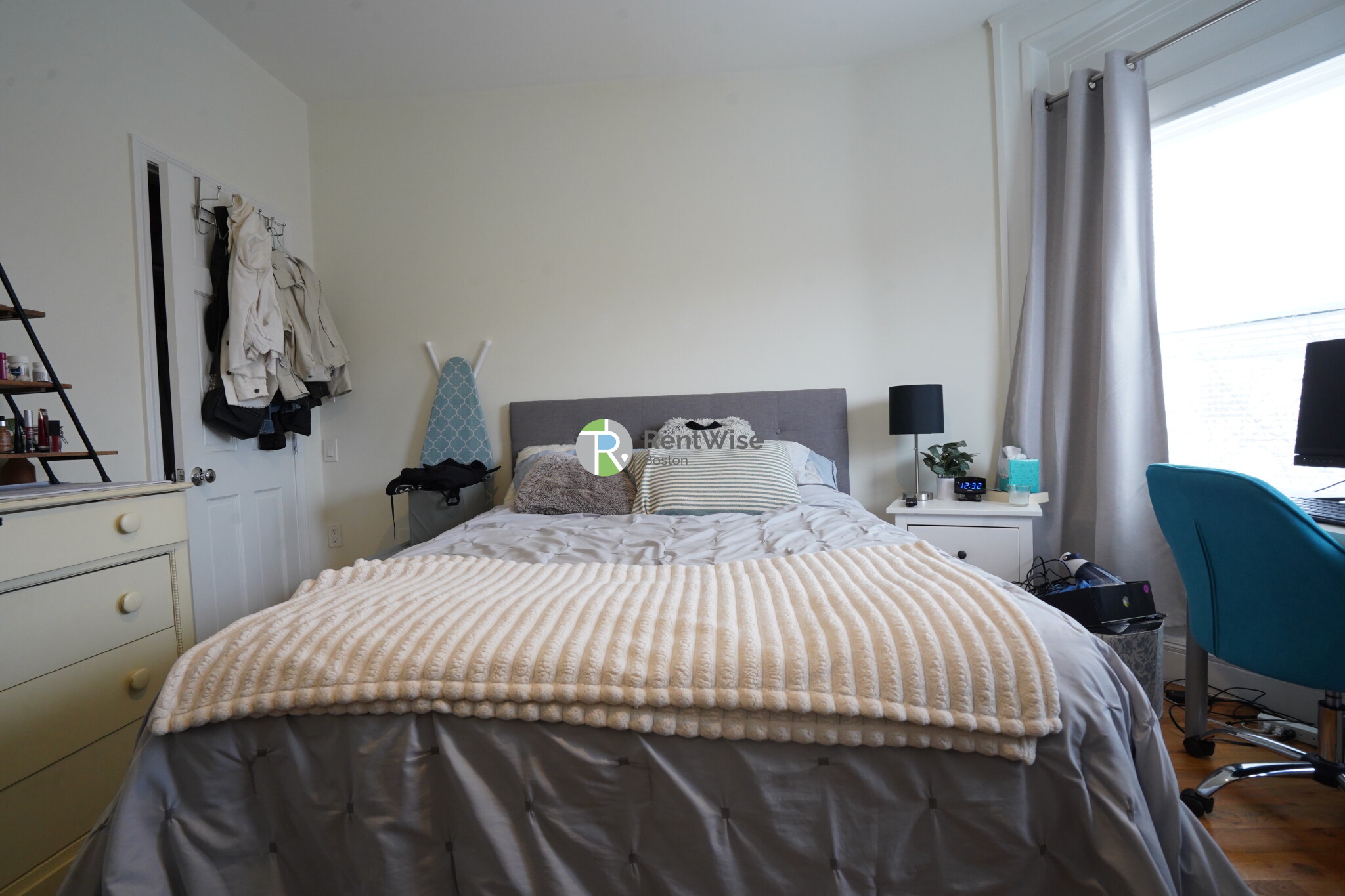 10 Brainerd Rd, Allston