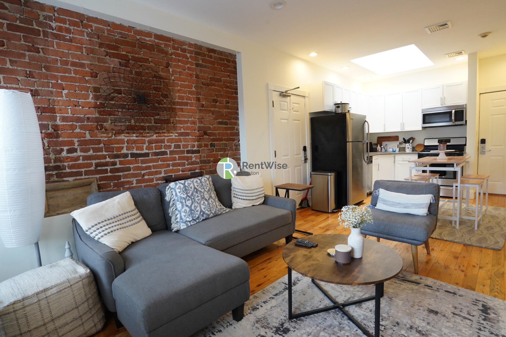 10 Brainerd Rd, Allston