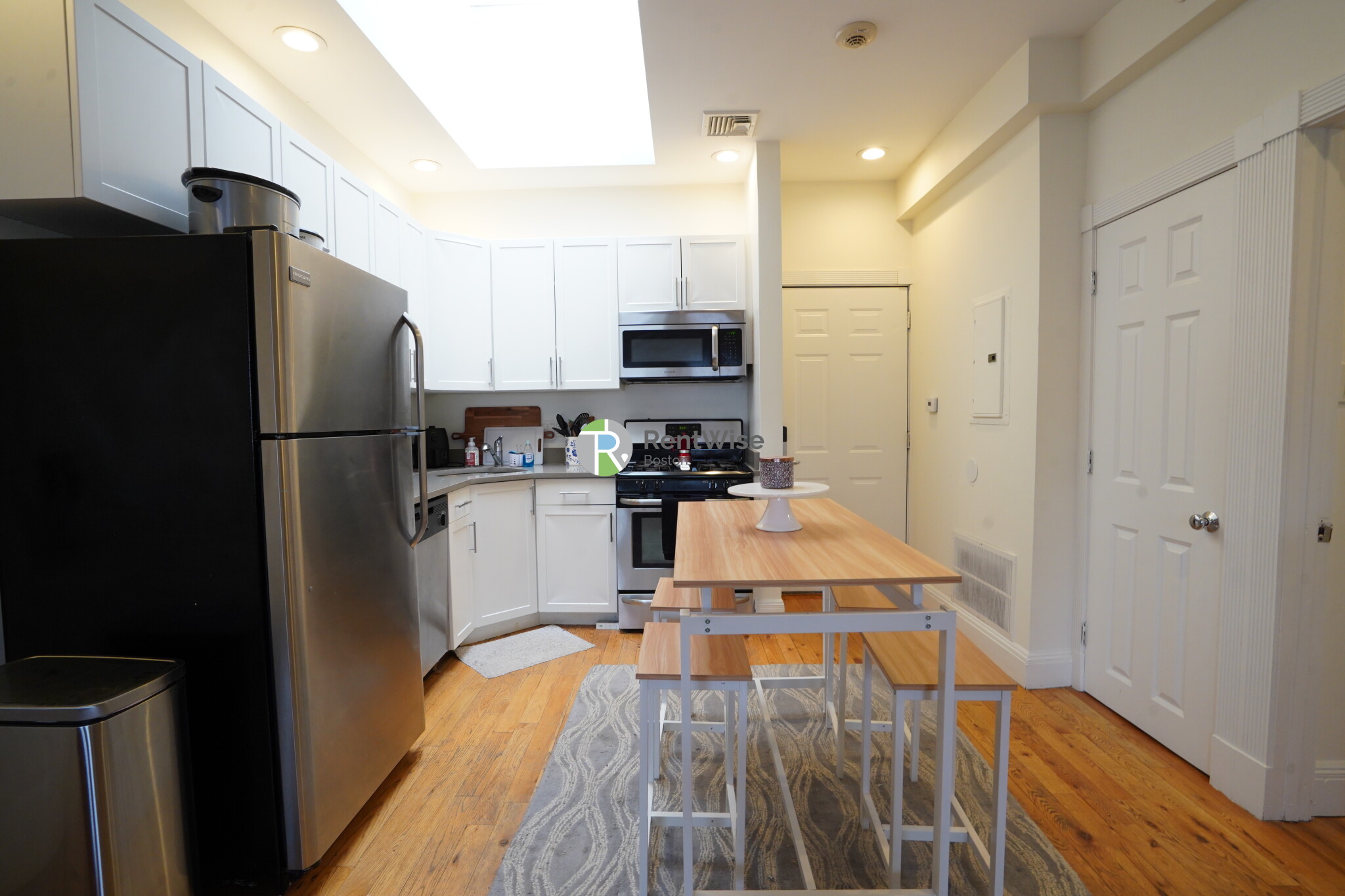 10 Brainerd Rd, Allston