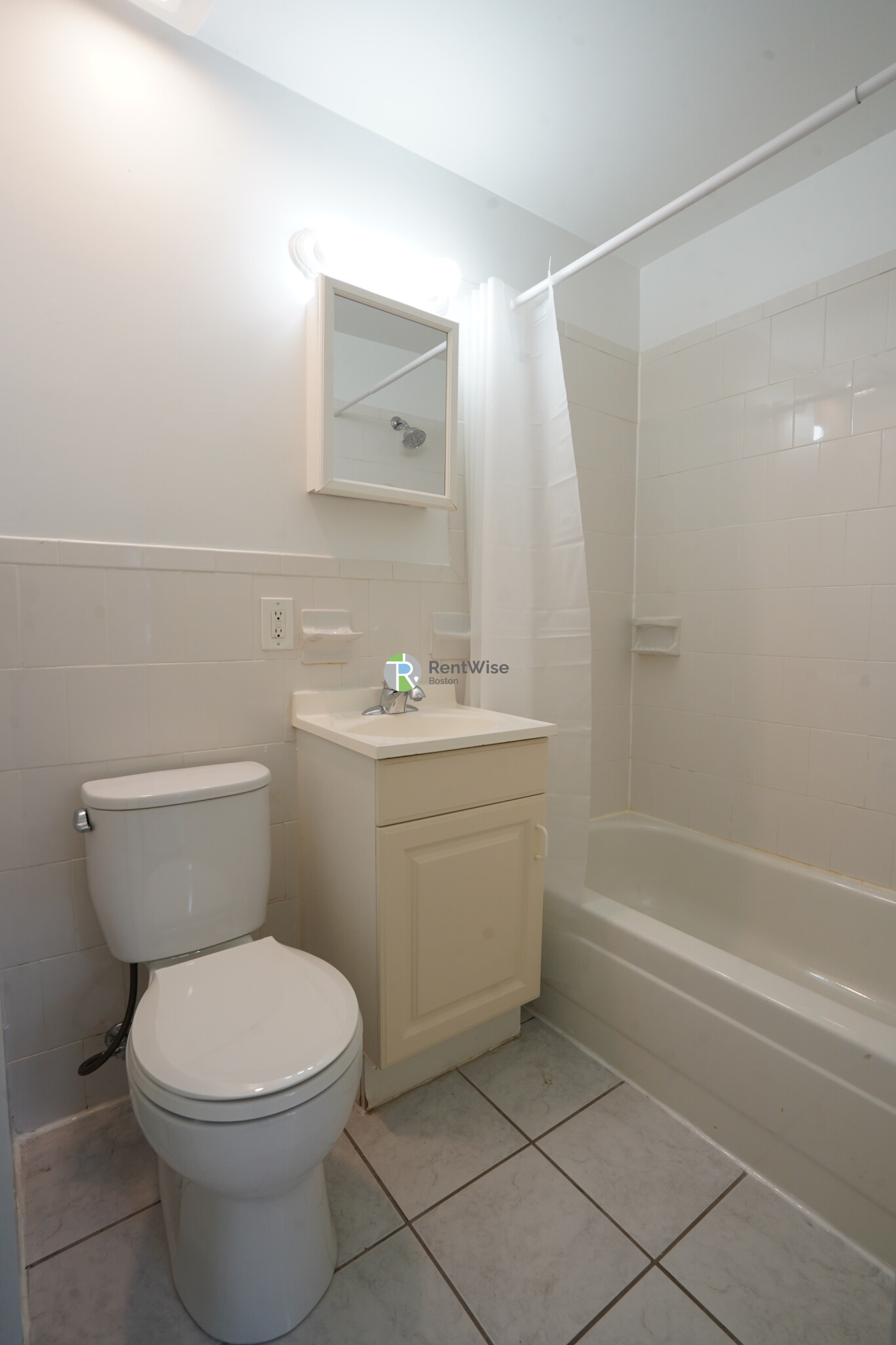 73 Brighton Ave, Allston