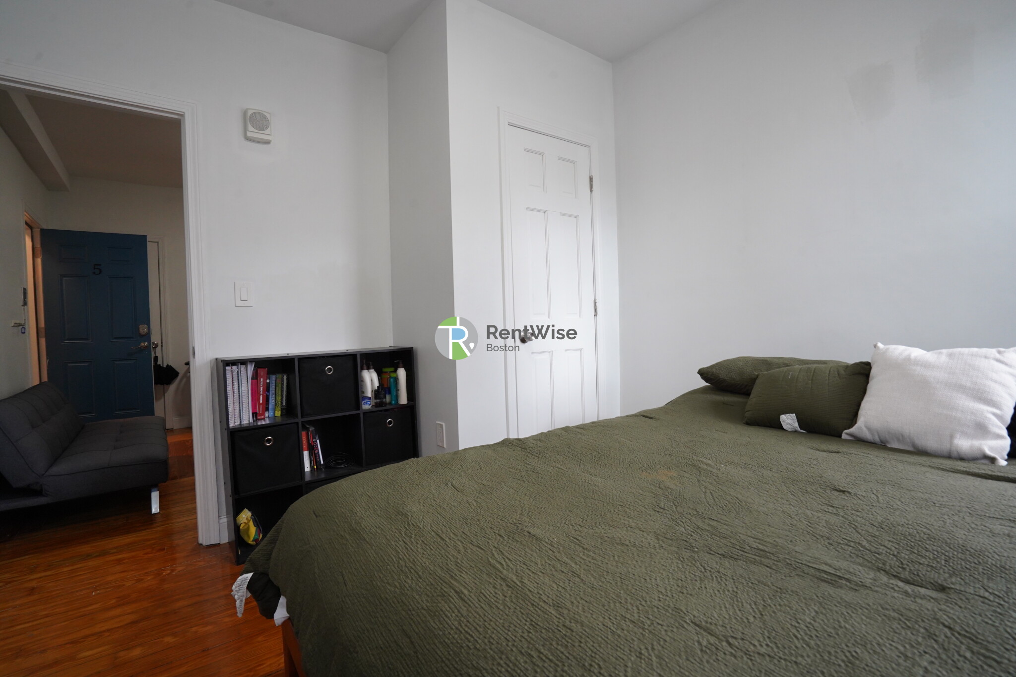 417 Cardinal Medeiros Ave, Wellington-Harrington