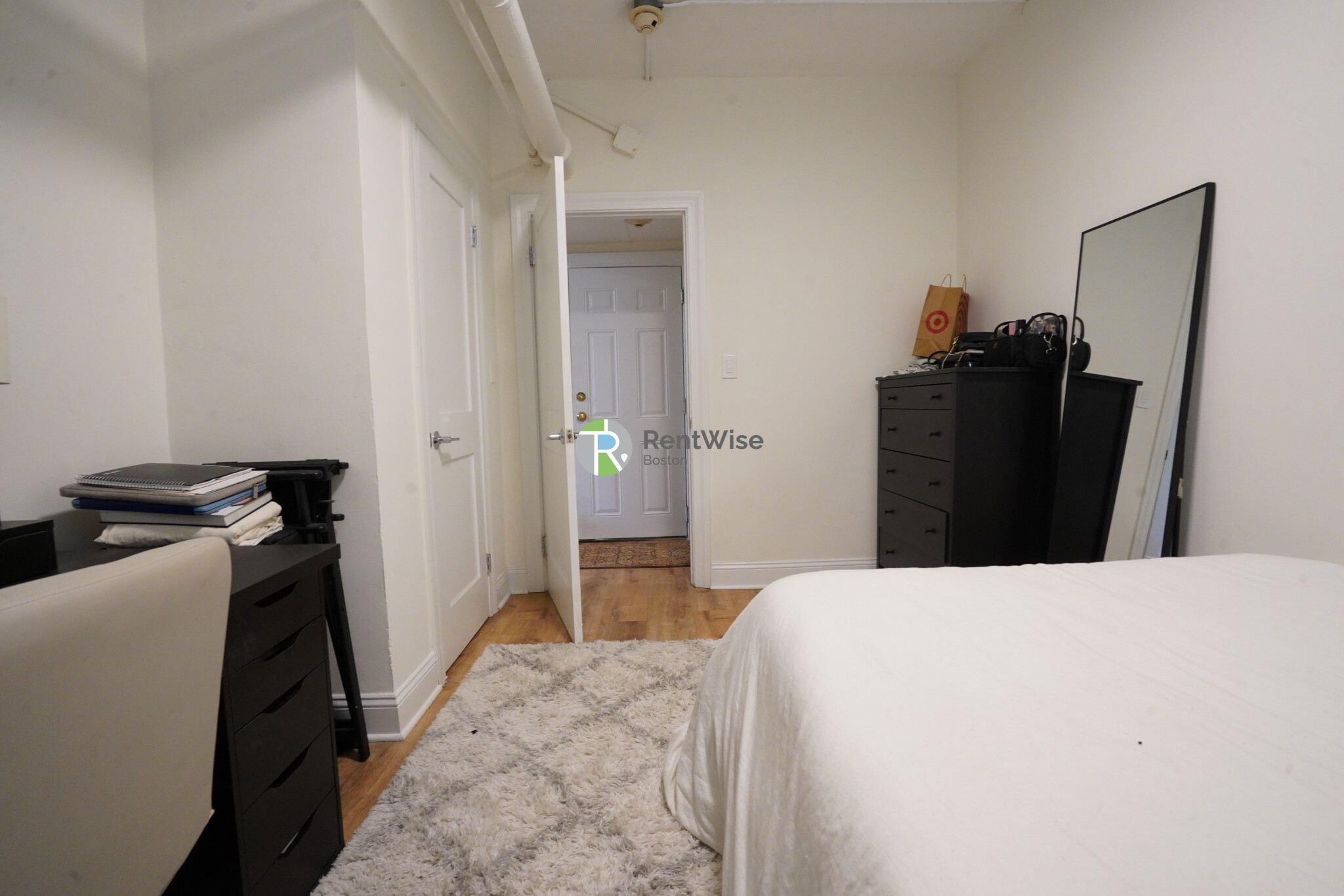 230 Walnut St, Newtonville