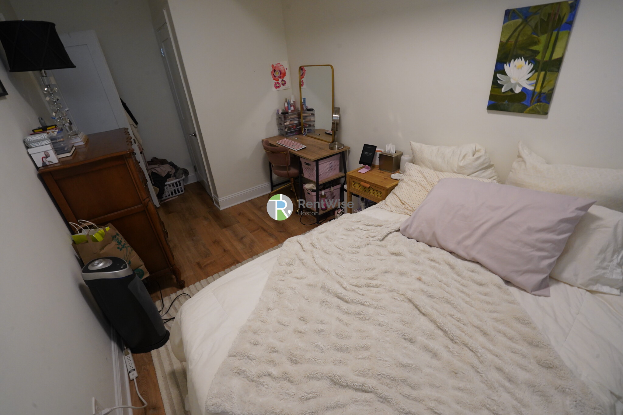 230 Walnut St, Newtonville