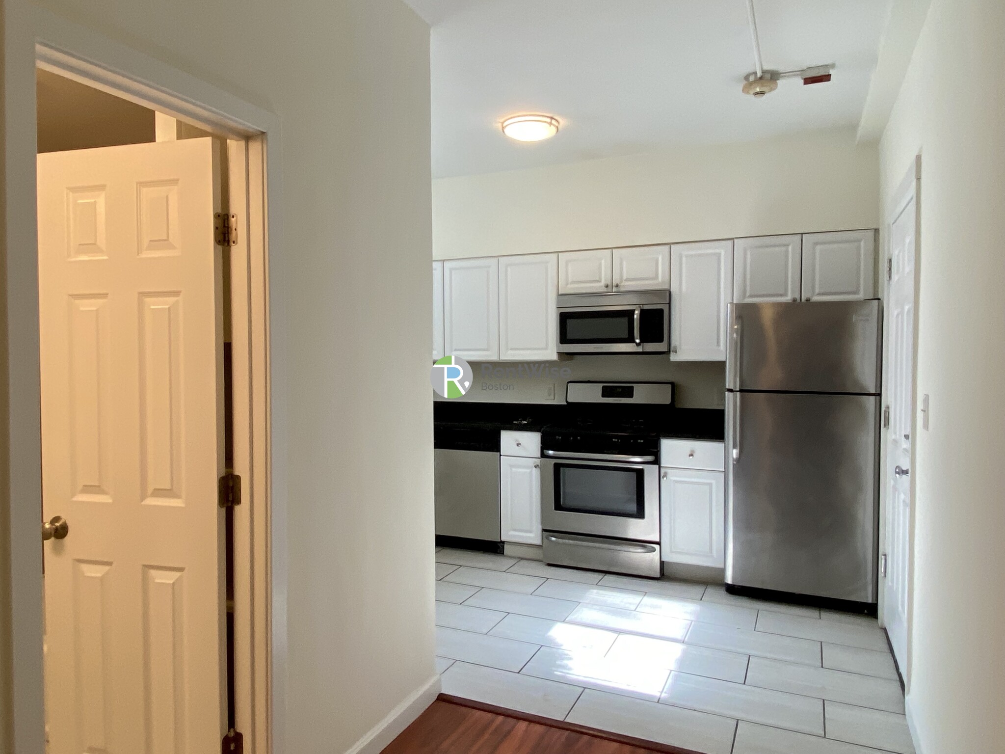 230 Walnut St, Newtonville