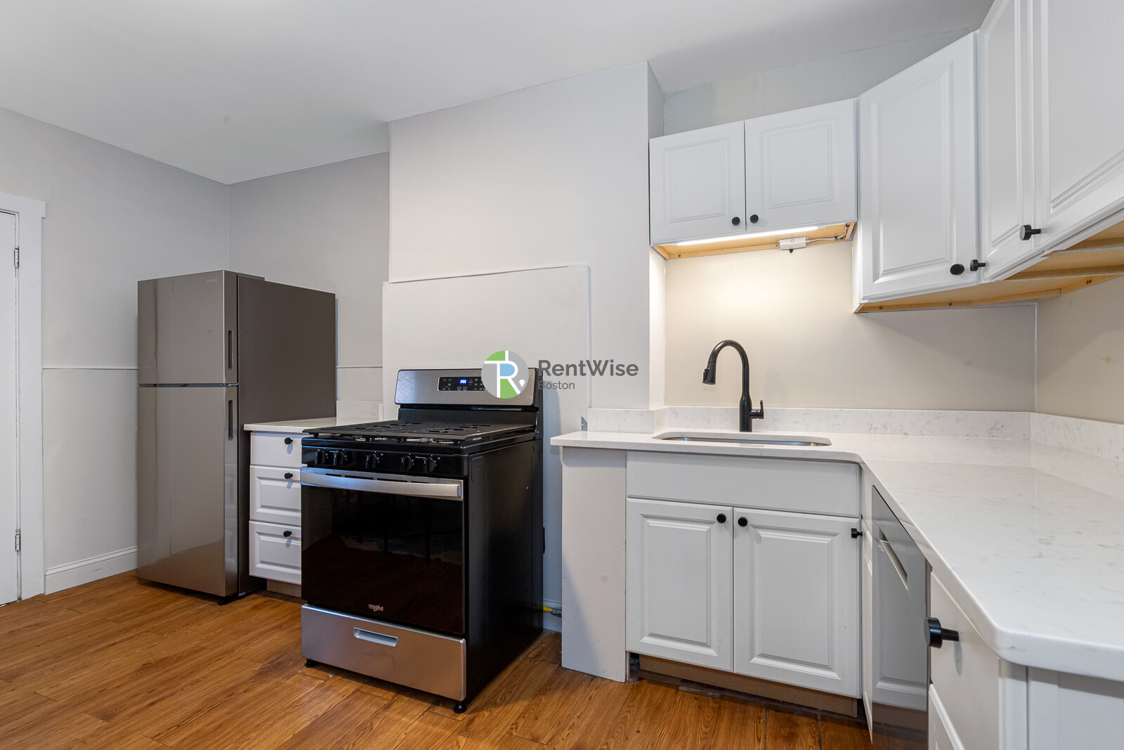 157 Cambridge St, East Cambridge