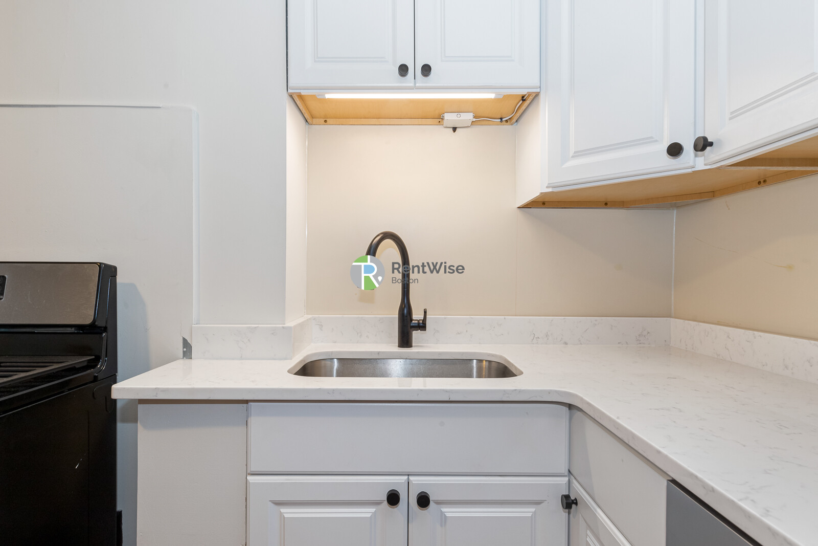 157 Cambridge St, East Cambridge