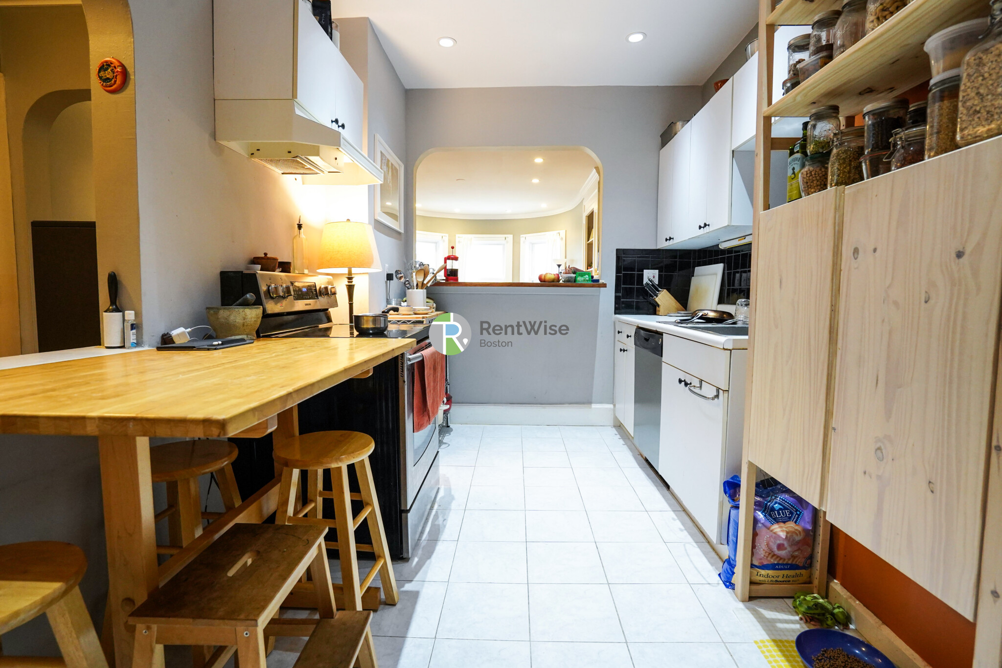 1402 Beacon St, Corey Hill