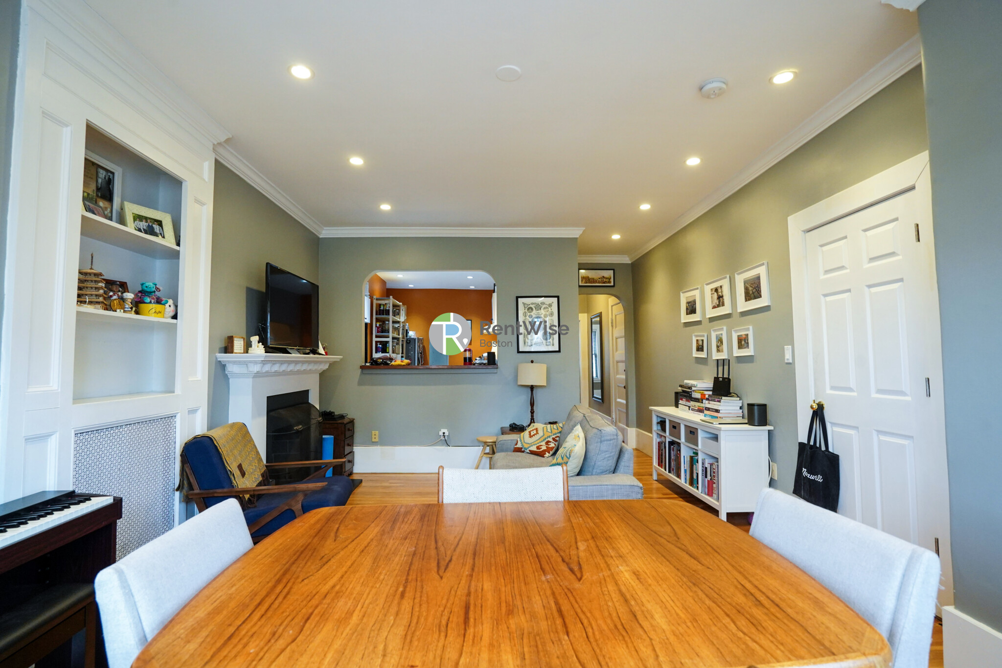 1402 Beacon St, Corey Hill