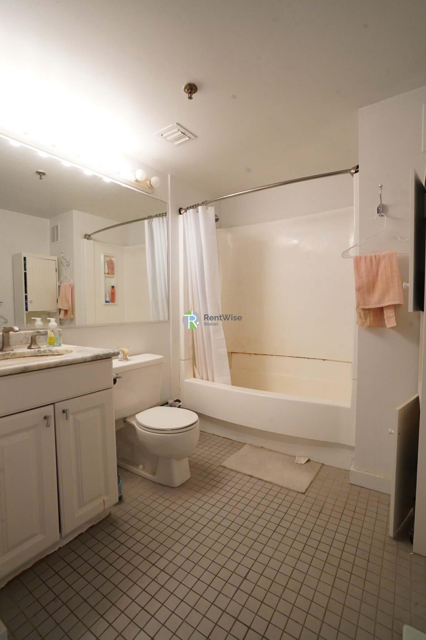 15 North Beacon St, Allston