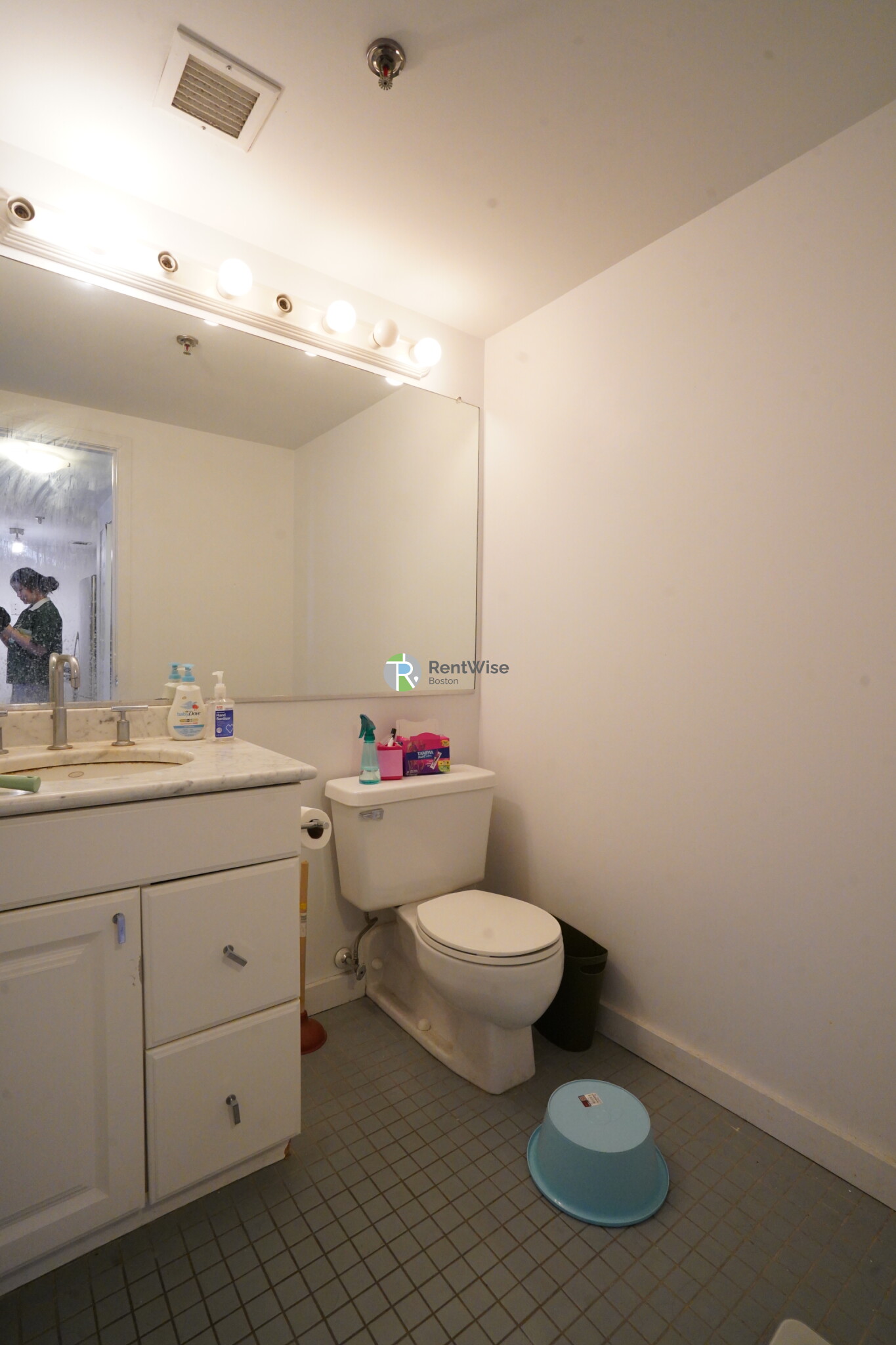 15 North Beacon St, Allston