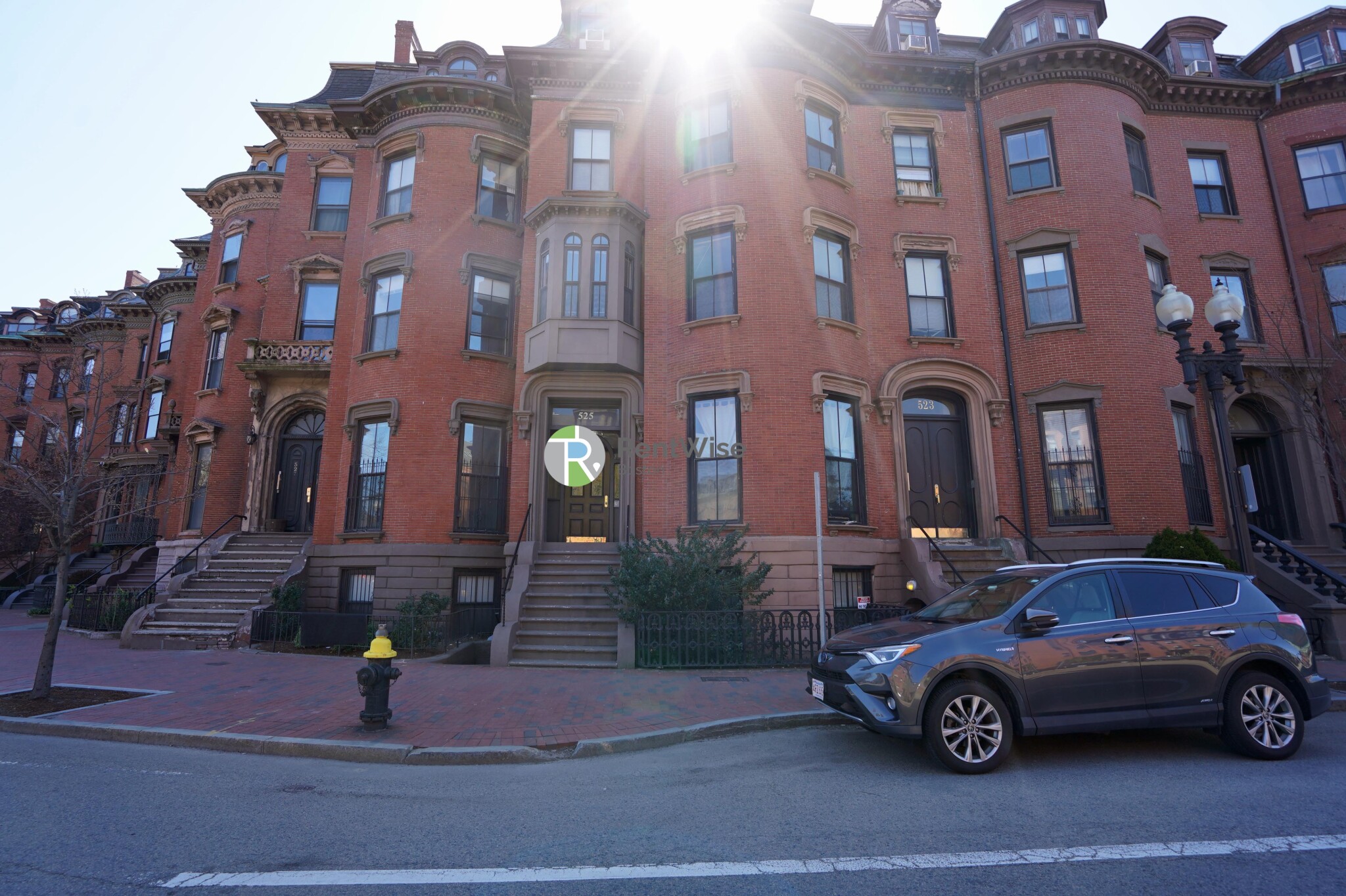 525 Massachusetts Ave, Roxbury