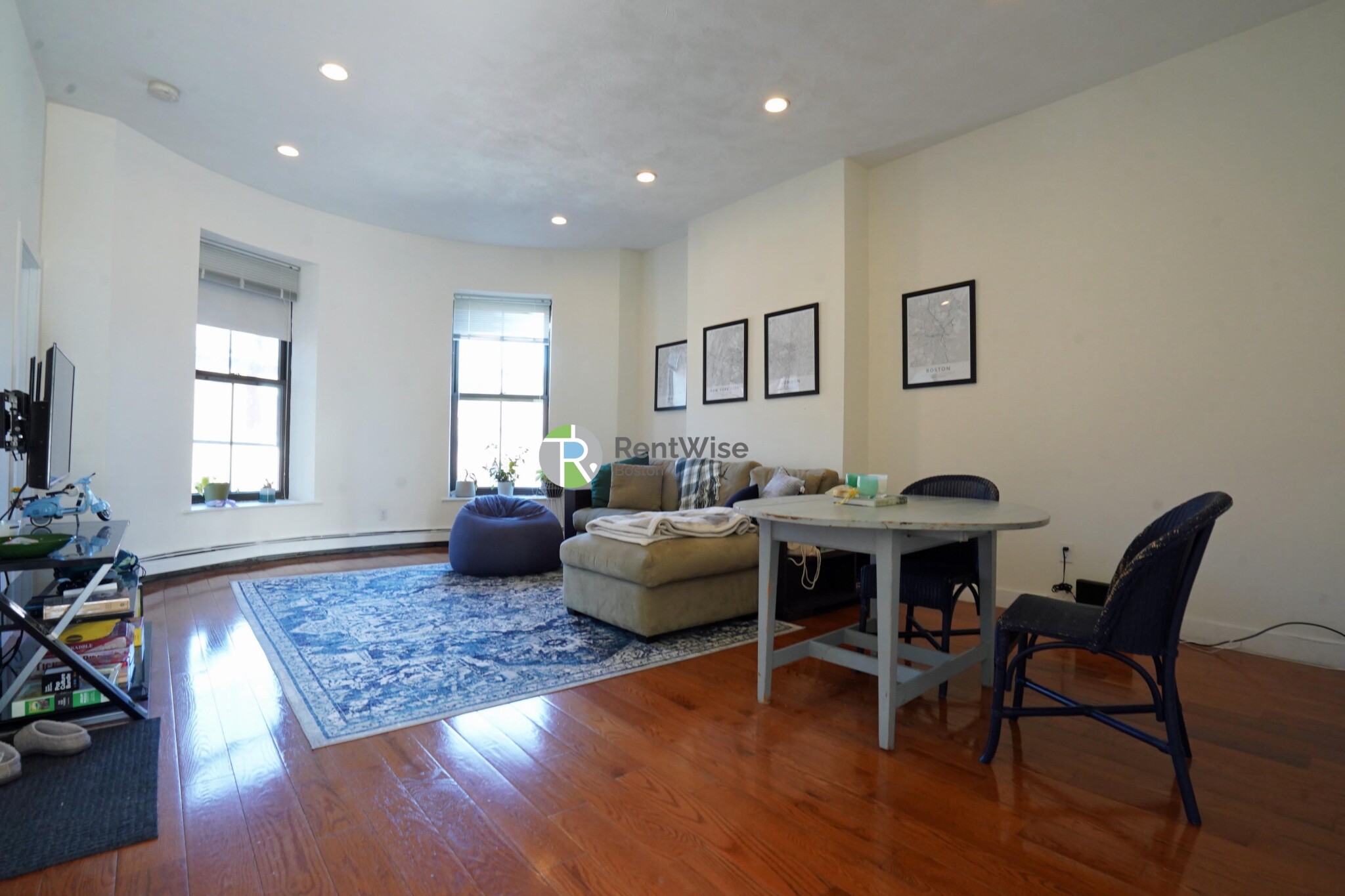 525 Massachusetts Ave, Roxbury