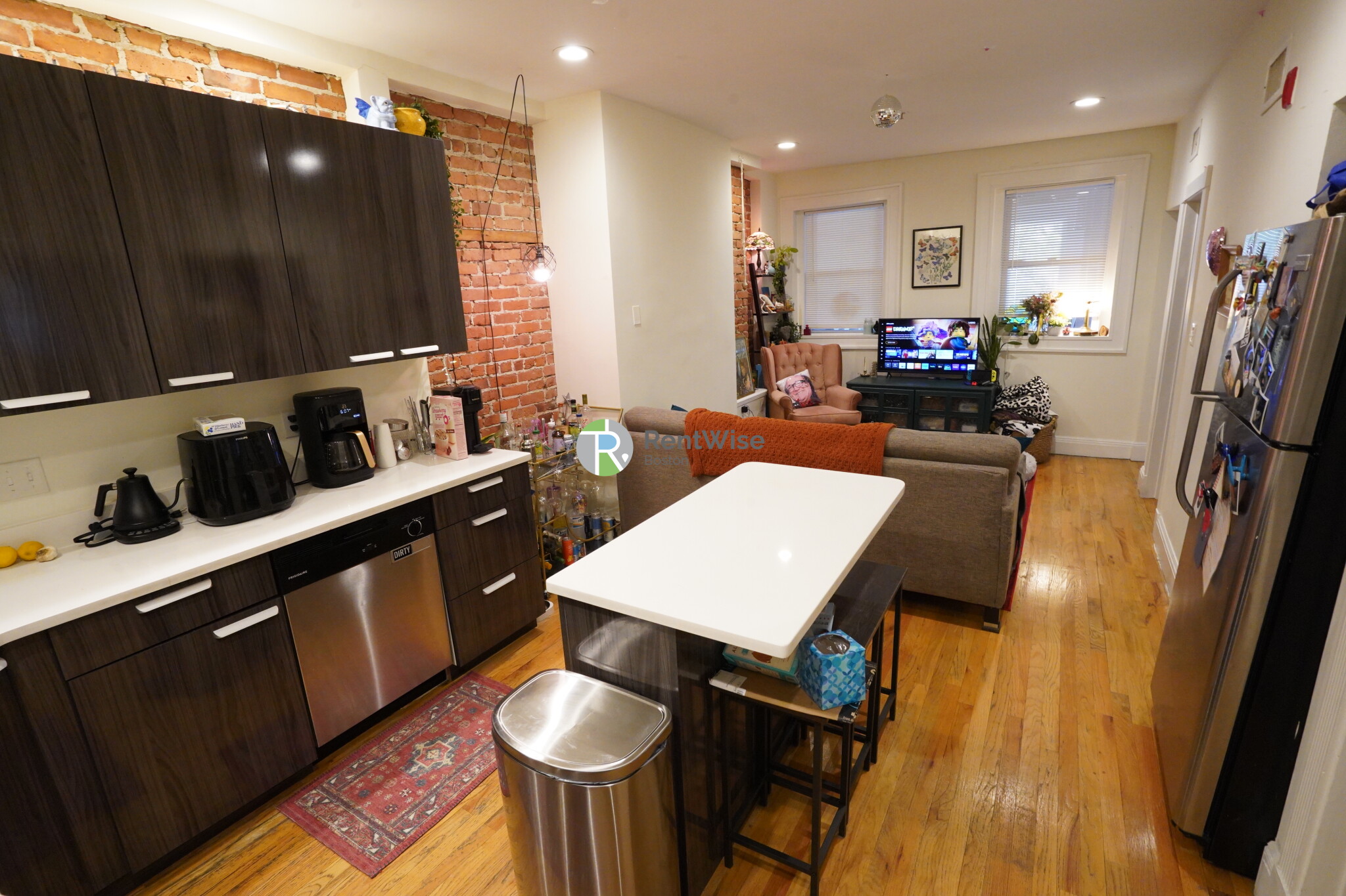 10 Brainerd Rd, Allston