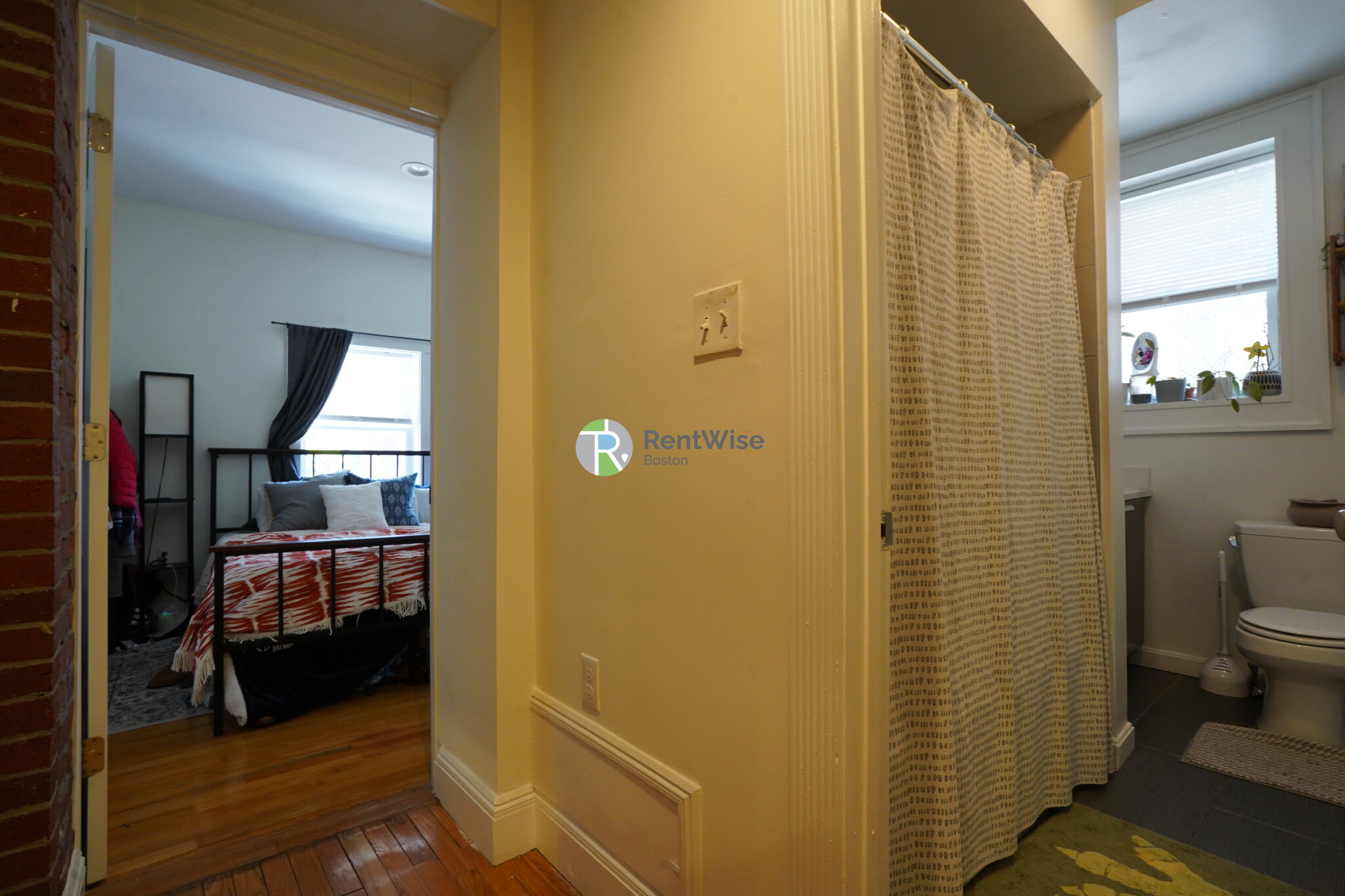 10 Brainerd Rd, Allston