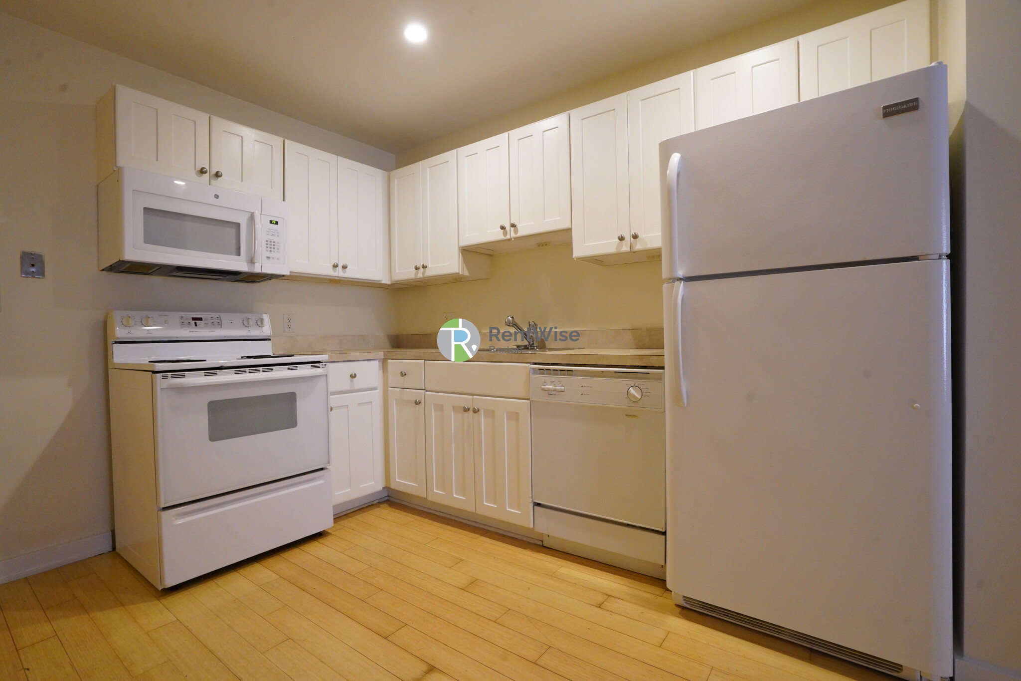 40 Boylston St, Downtown