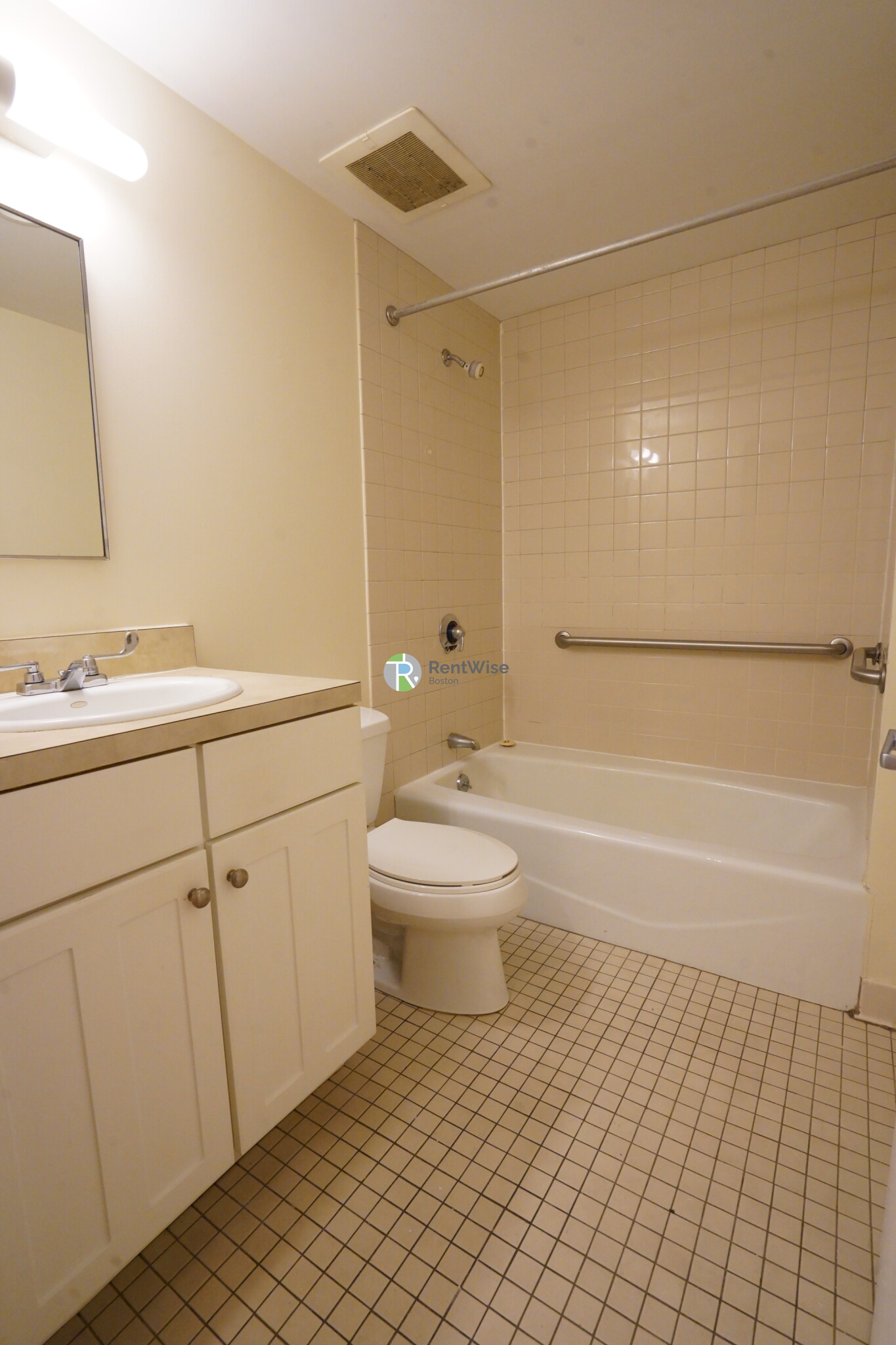 40 Boylston St, Downtown