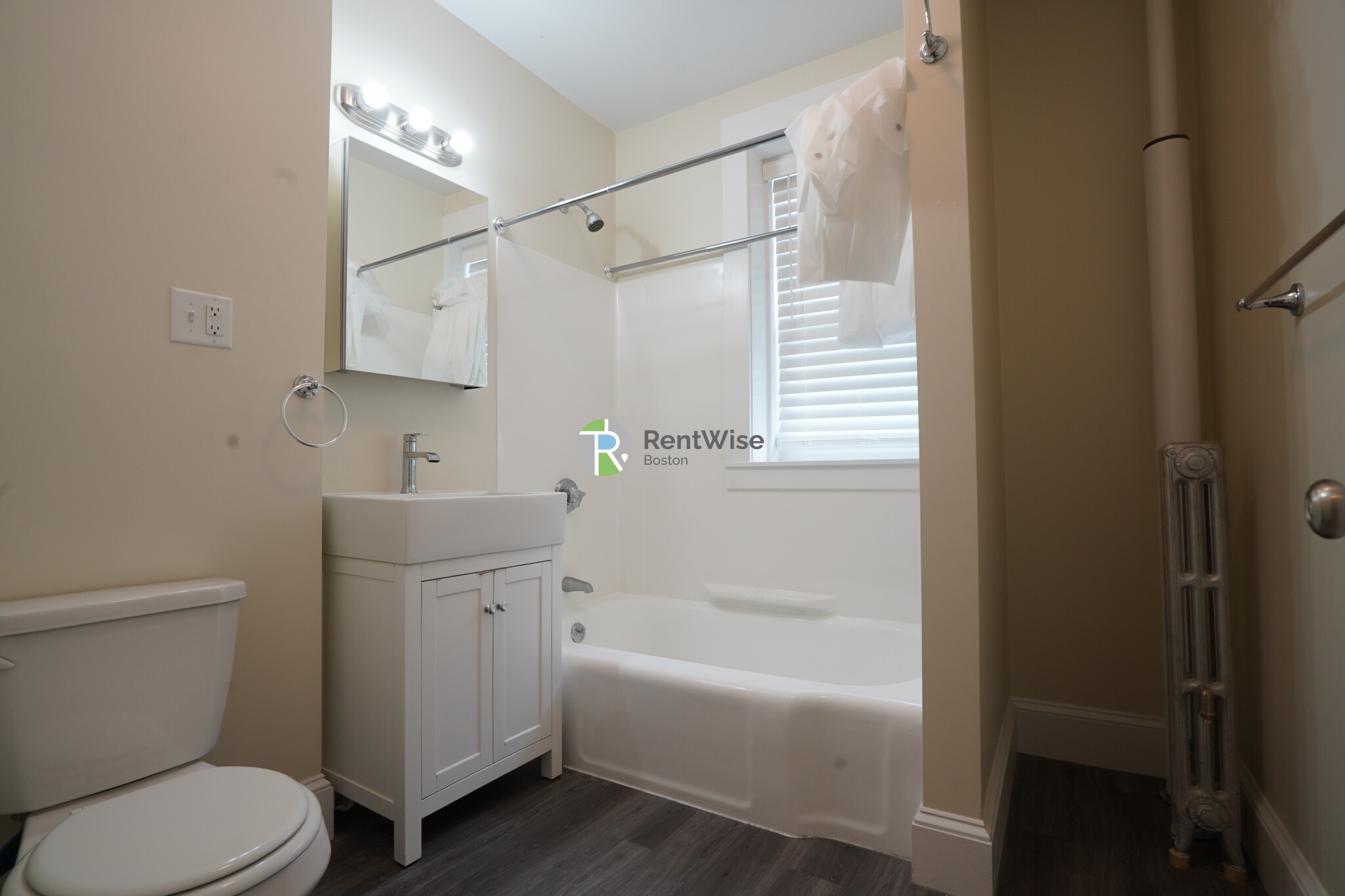 1595 Beacon St, Brookline