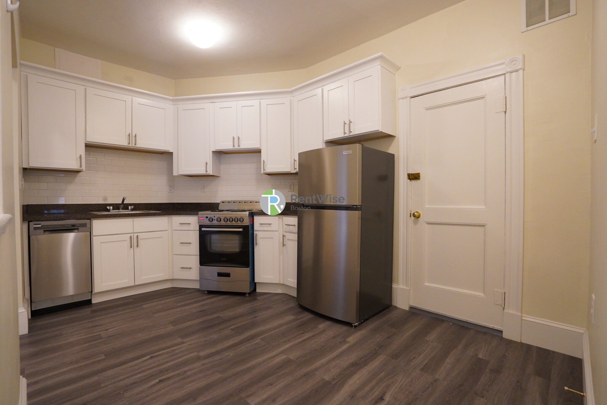 1595 Beacon St, Brookline