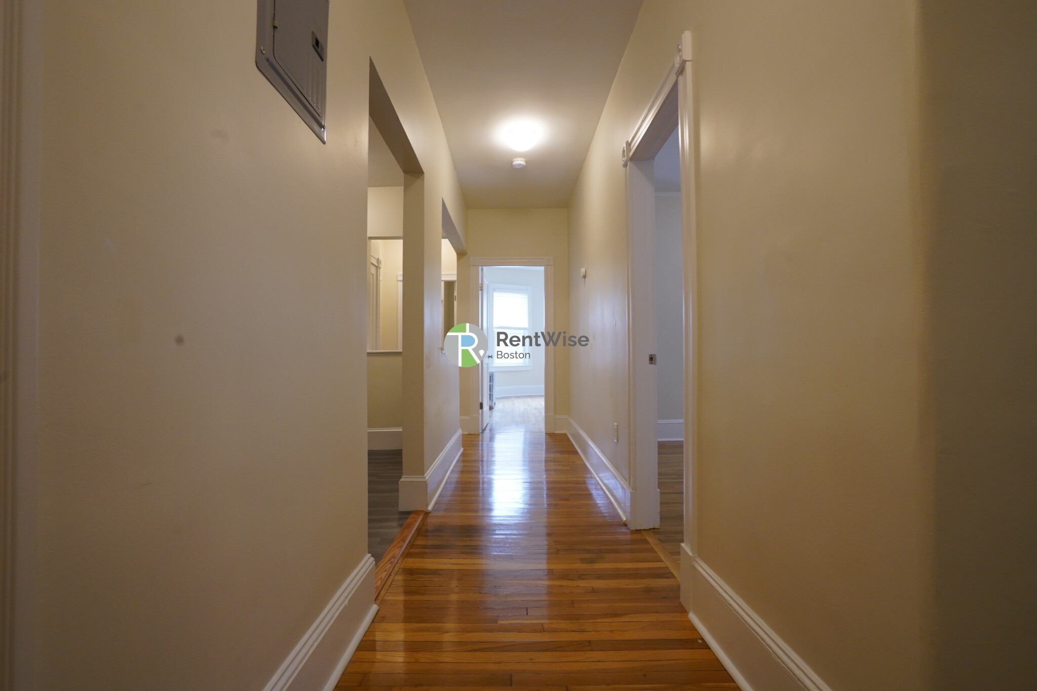 1595 Beacon St, Brookline