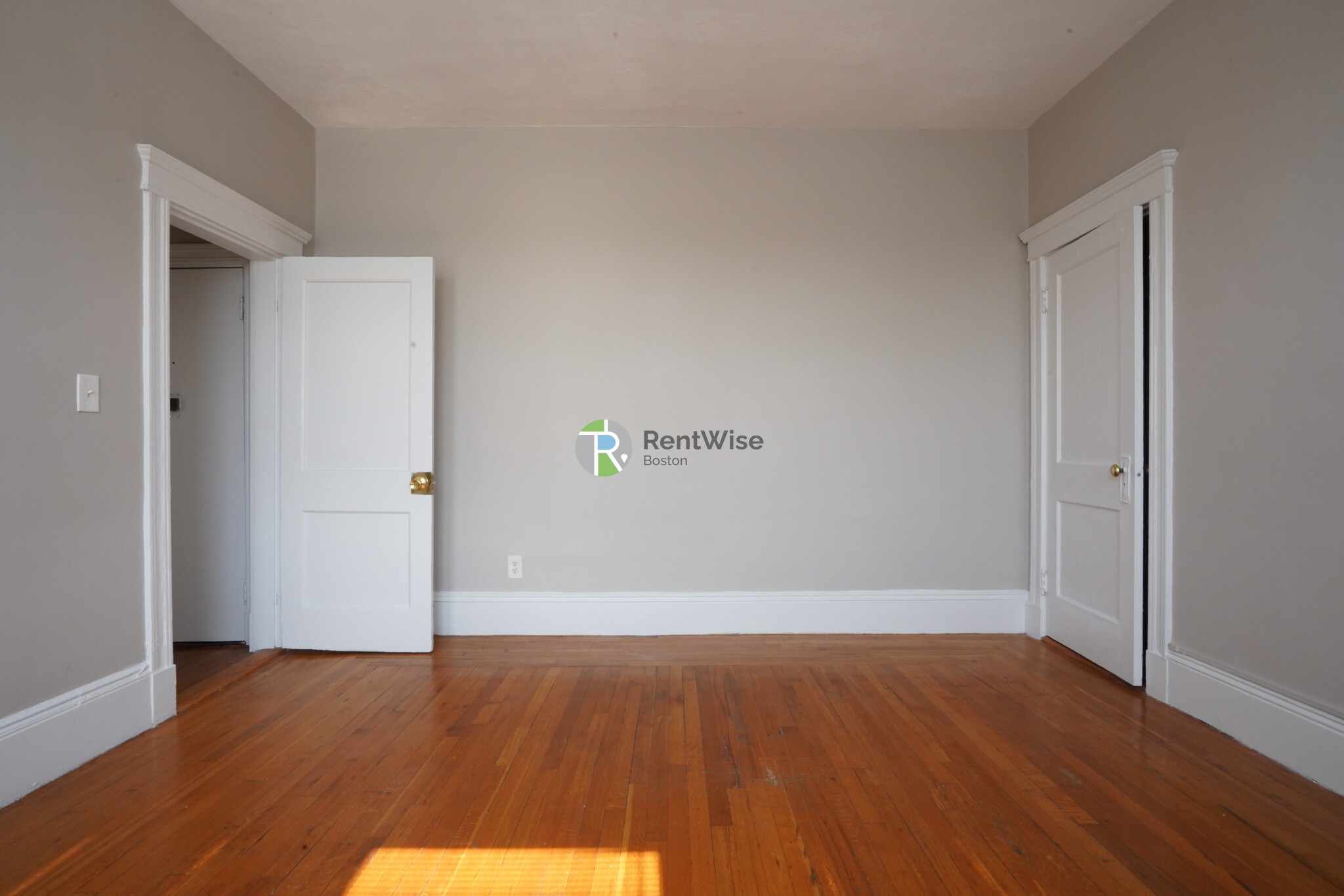 56 Gardner St, Allston