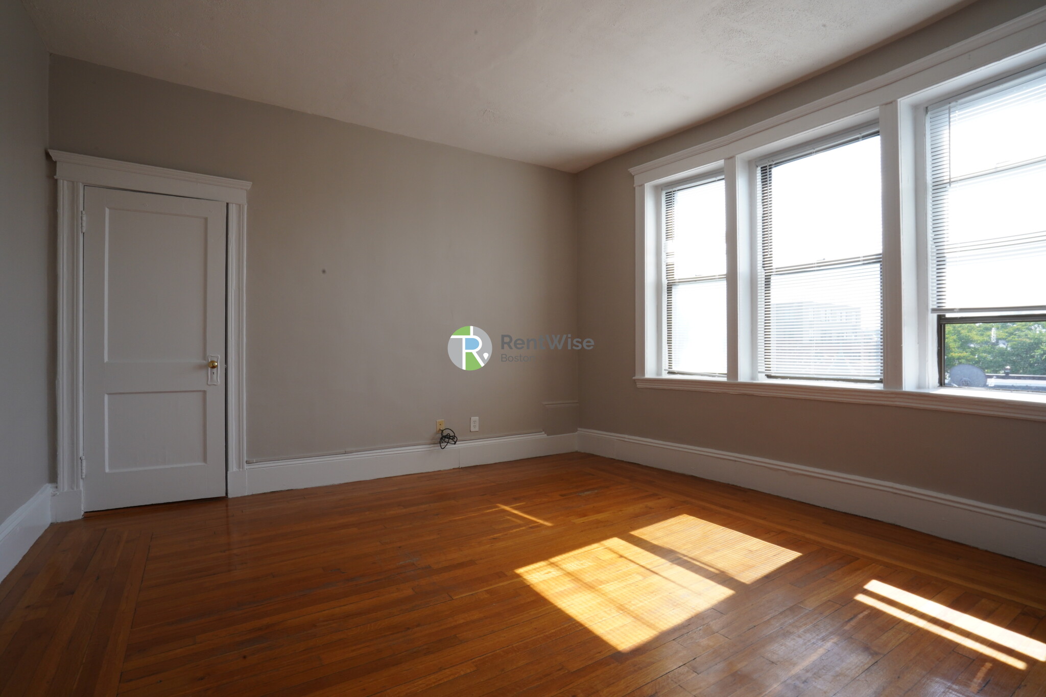 56 Gardner St, Allston