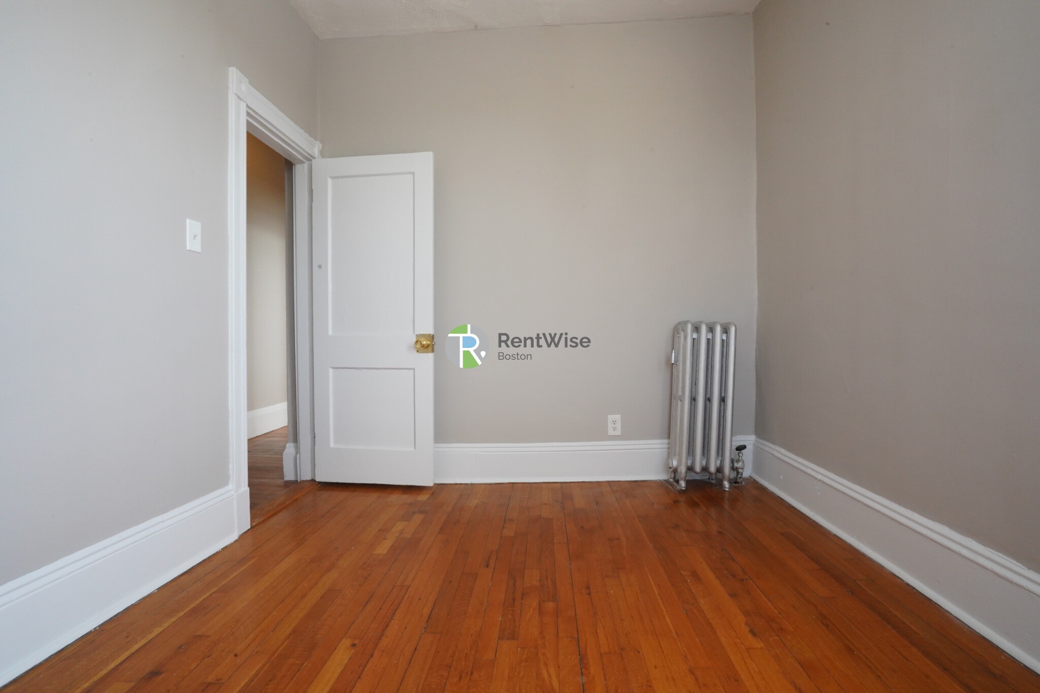 56 Gardner St, Allston