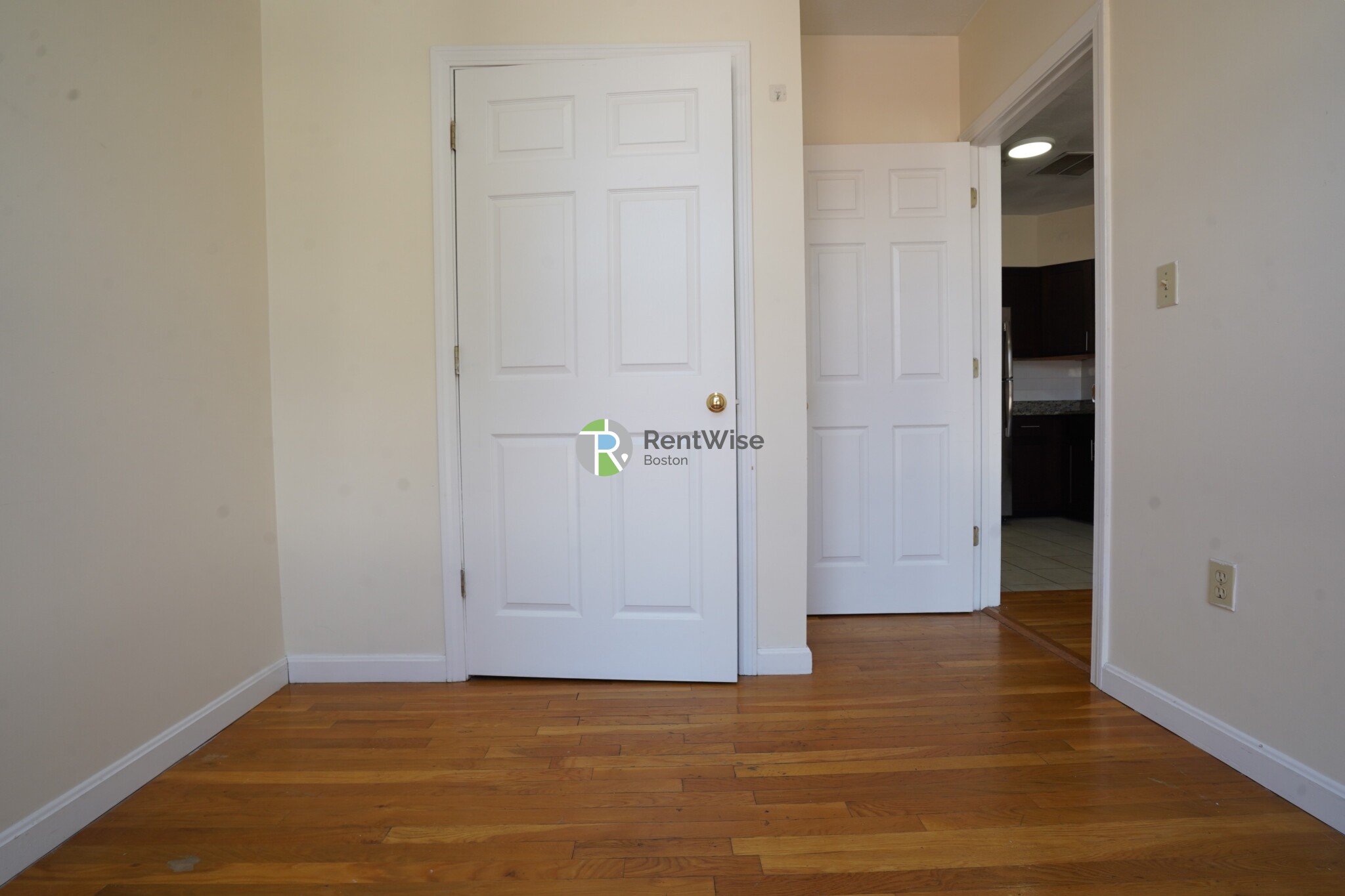 81 Essex St, Chinatown