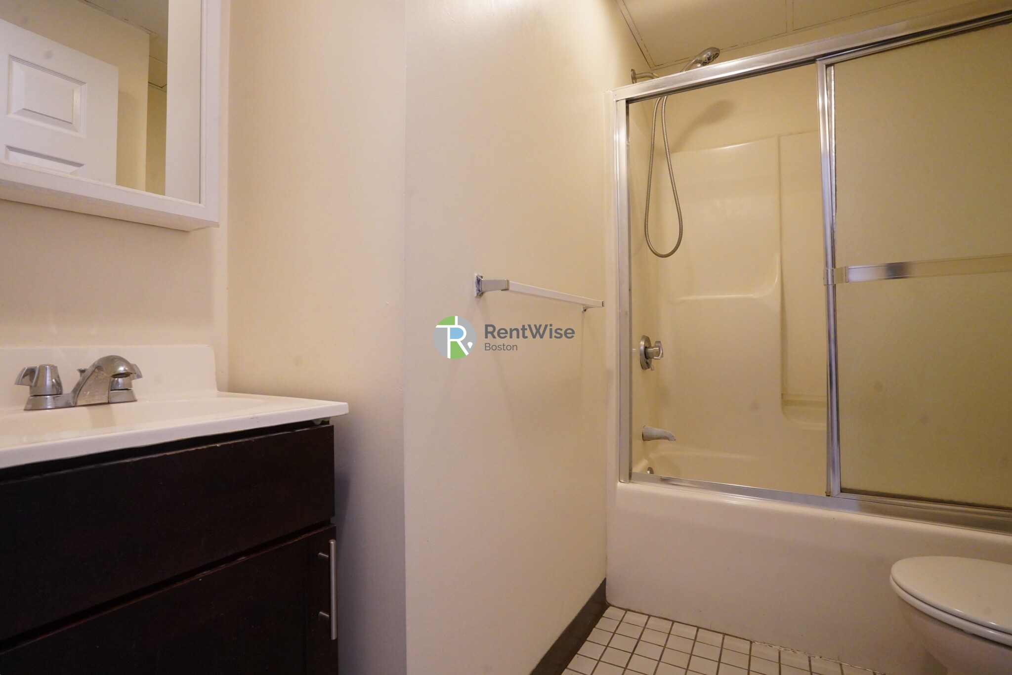 81 Essex St, Chinatown