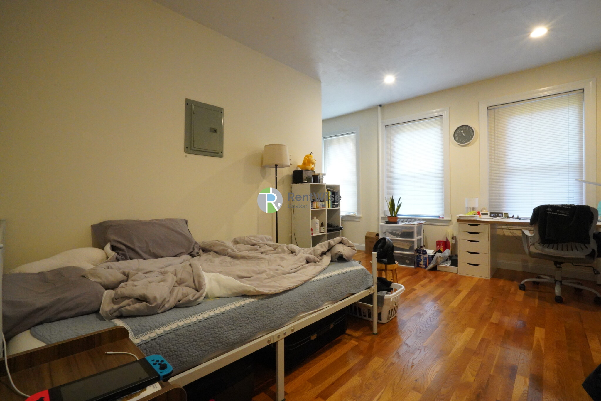 60 Queensberry St, Fenway