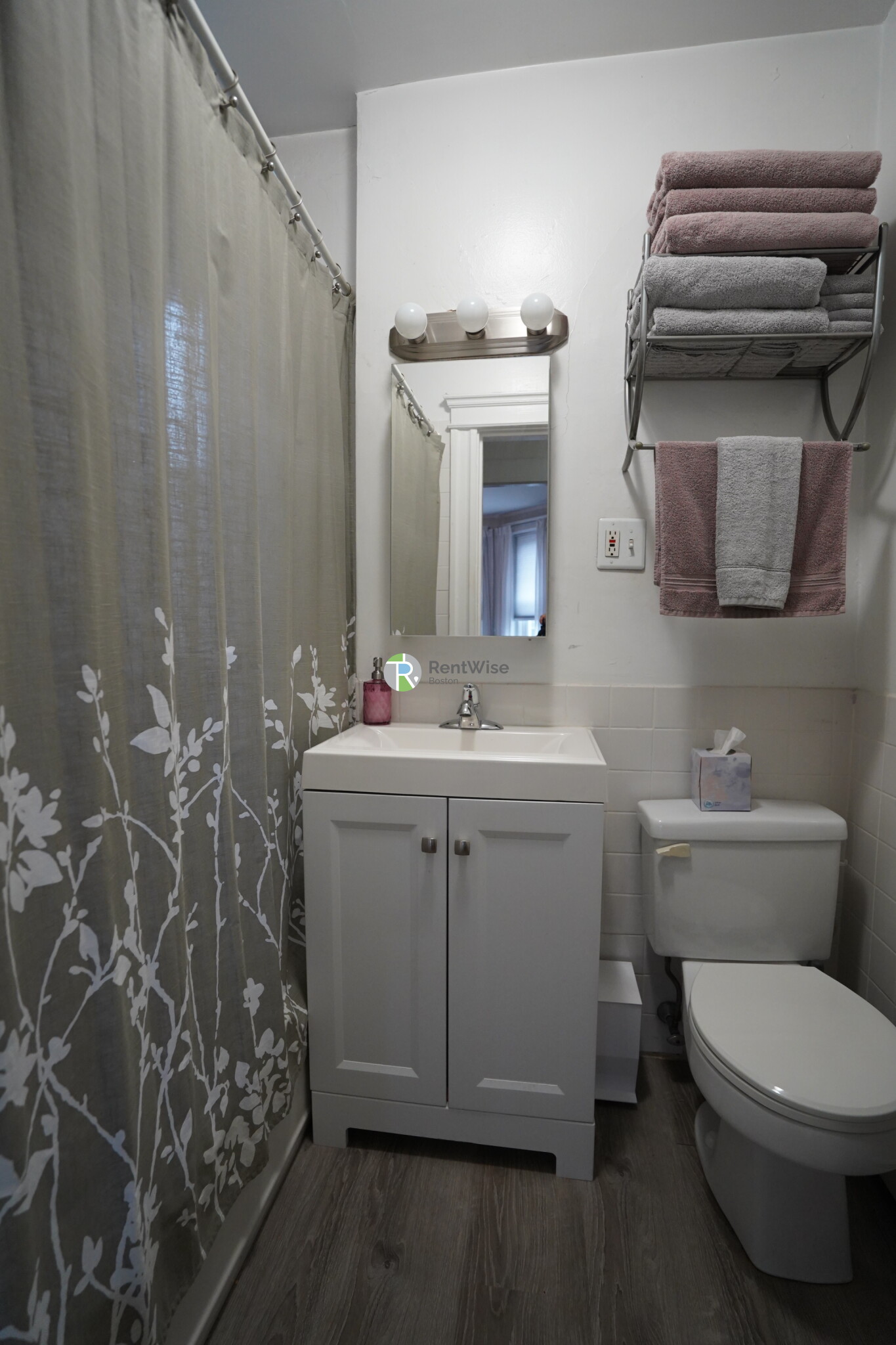 1844 Commonwealth Ave, Brighton