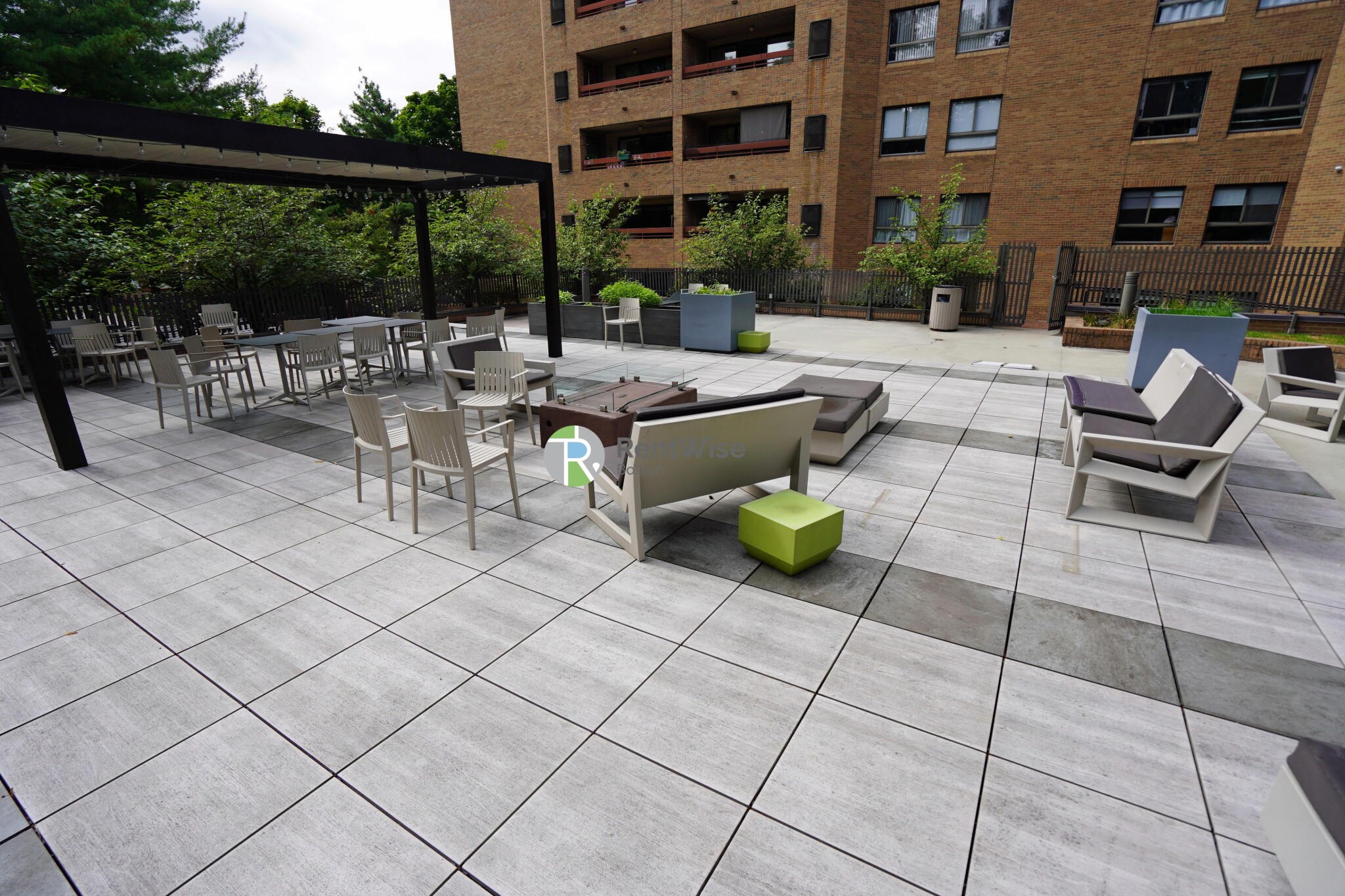 1111 Beacon St, Longwood