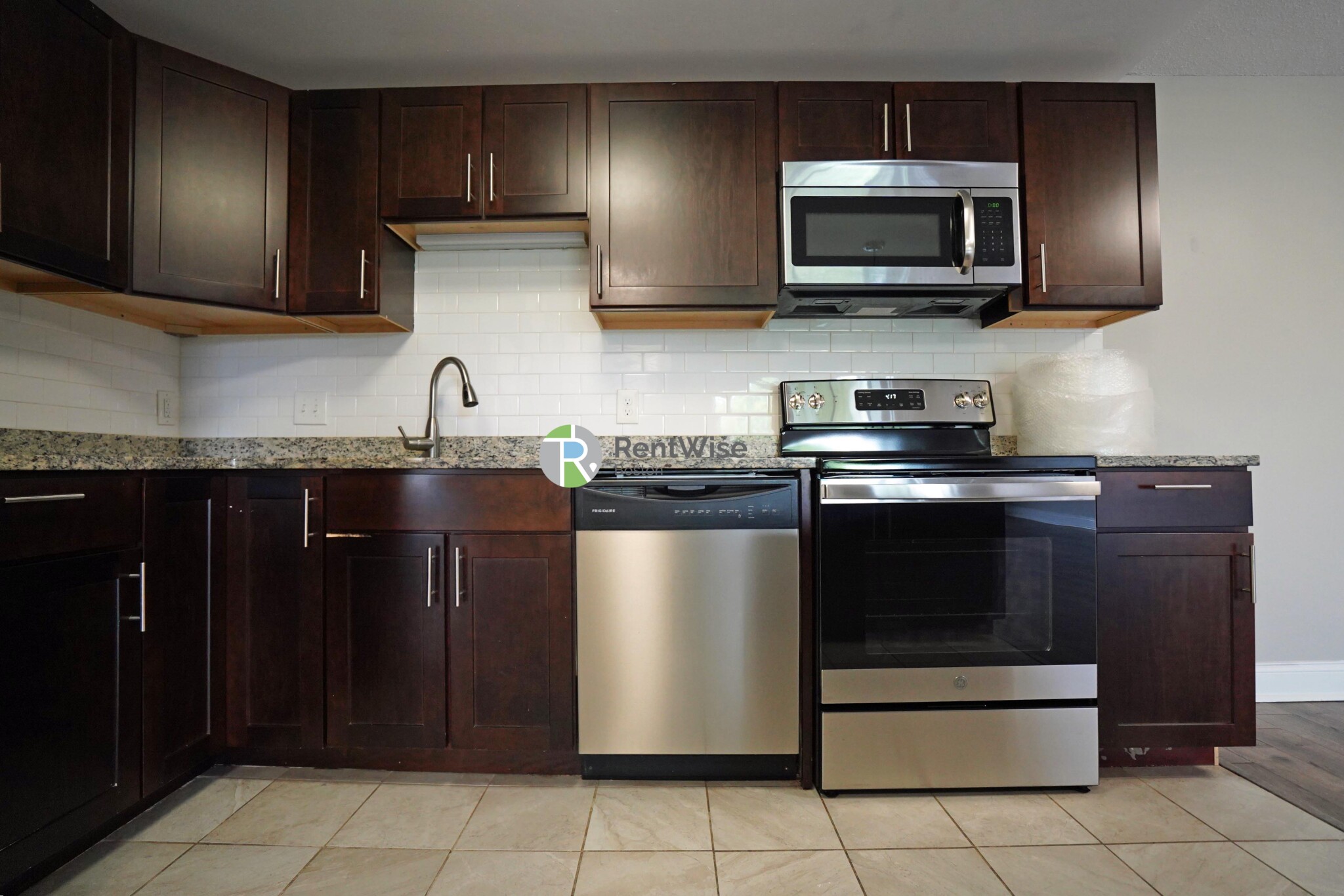 1111 Beacon St, Longwood