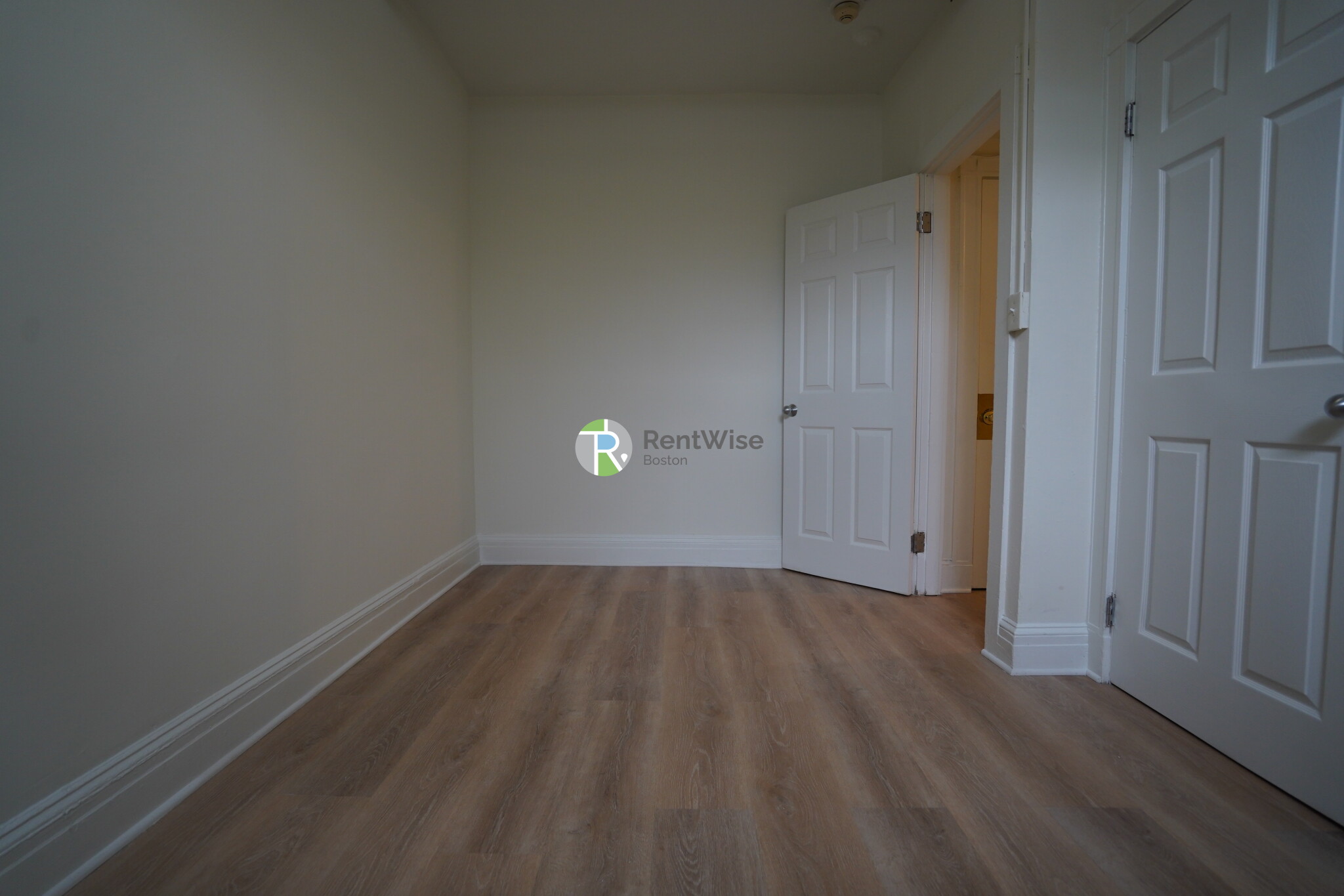 230 Walnut St, Newtonville