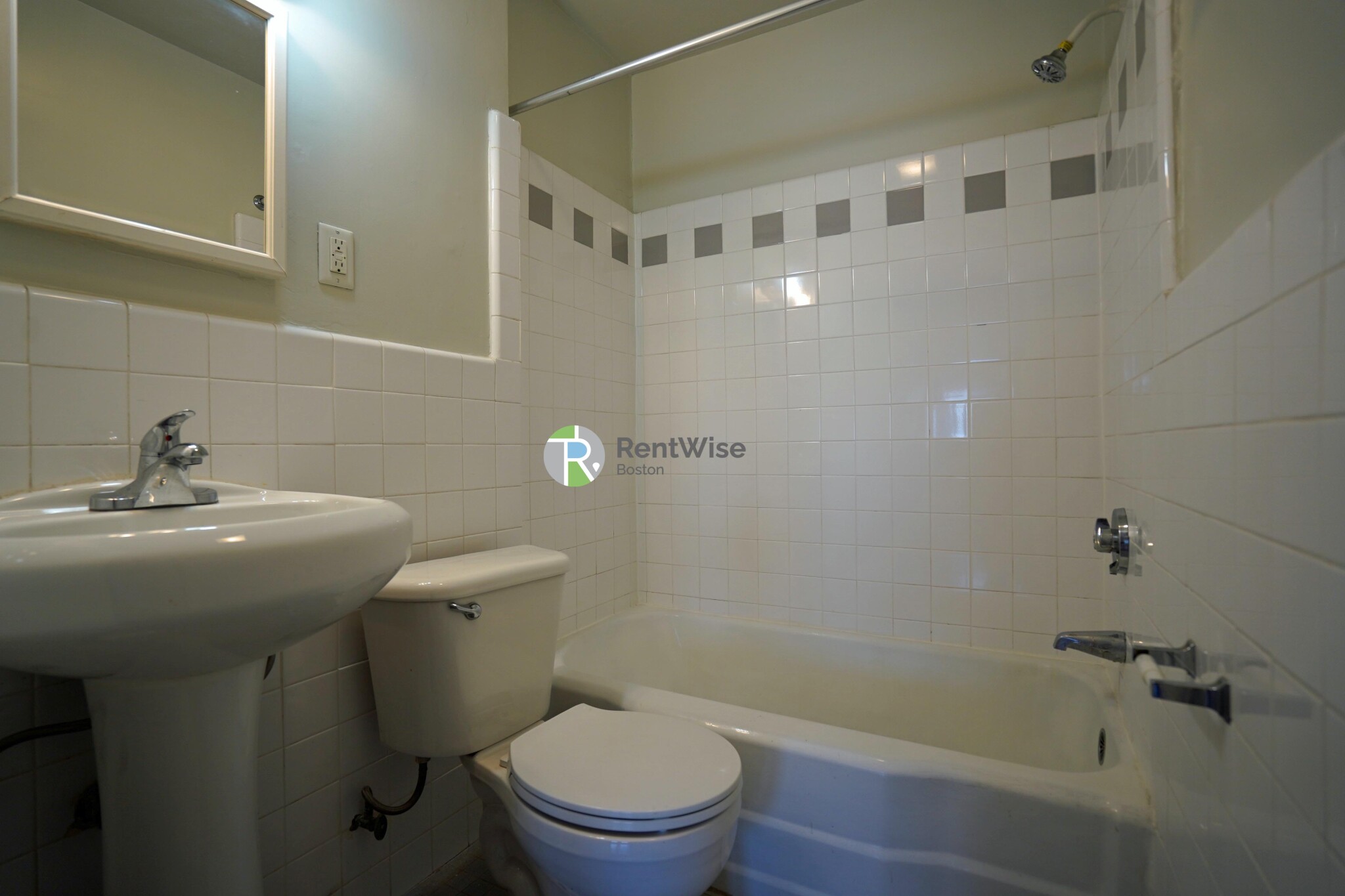 1218 Commonwealth Ave, Allston