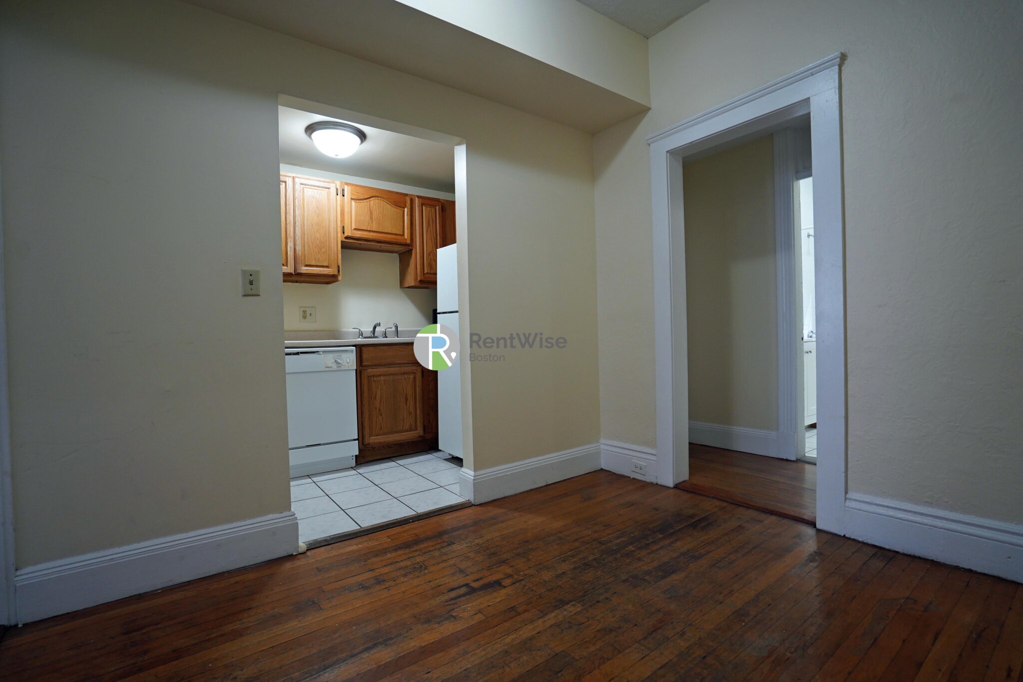 10 Lorraine Ter, Allston