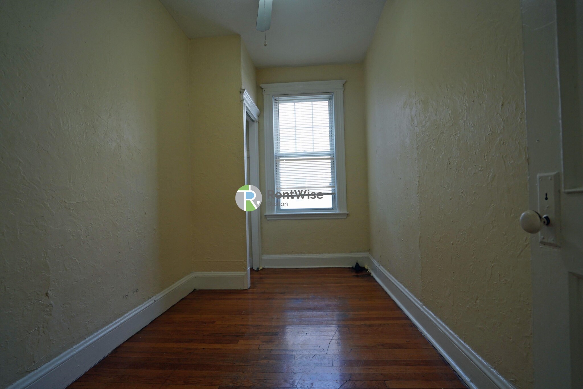 10 Lorraine Ter, Allston