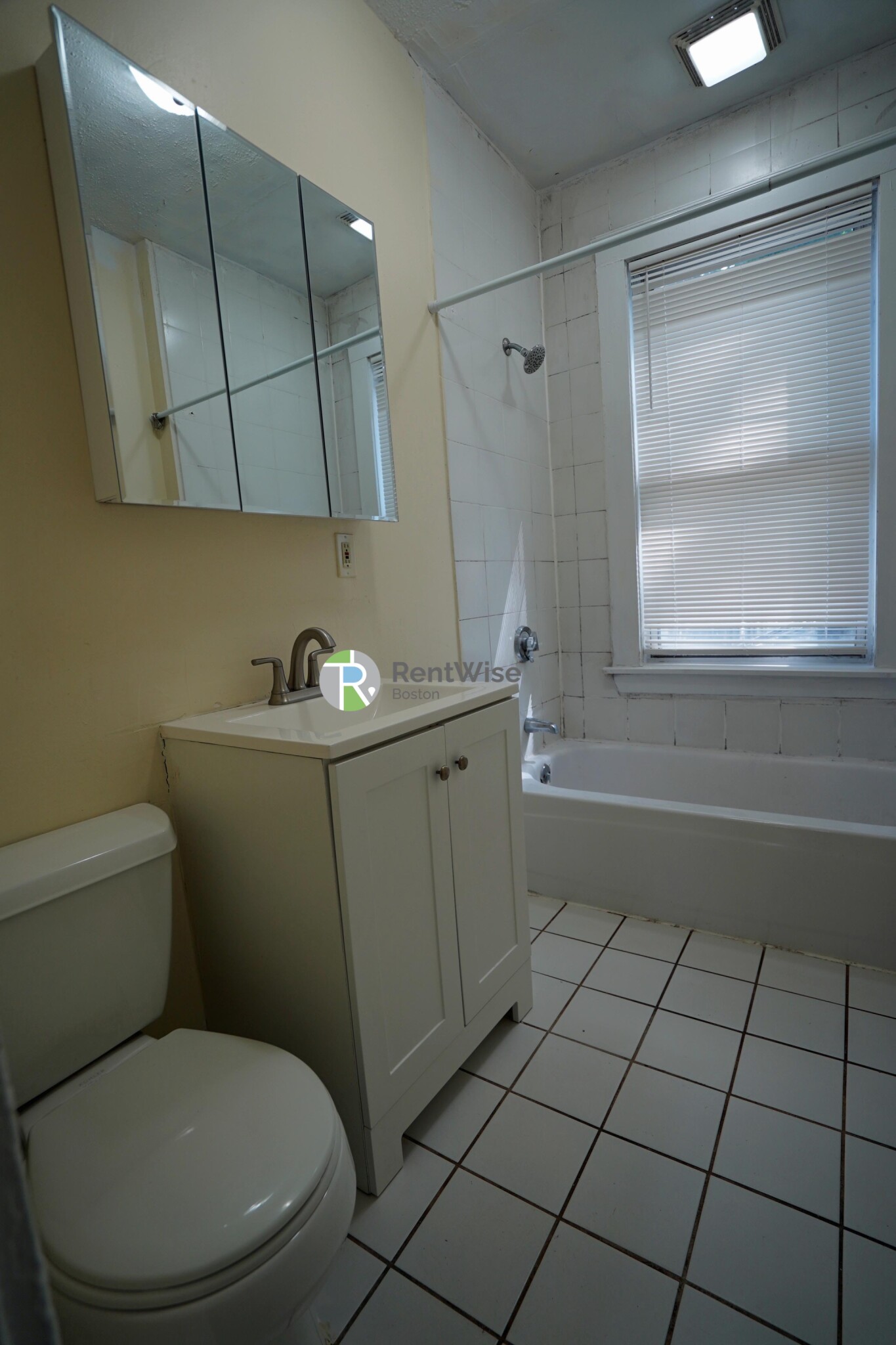 10 Lorraine Ter, Allston