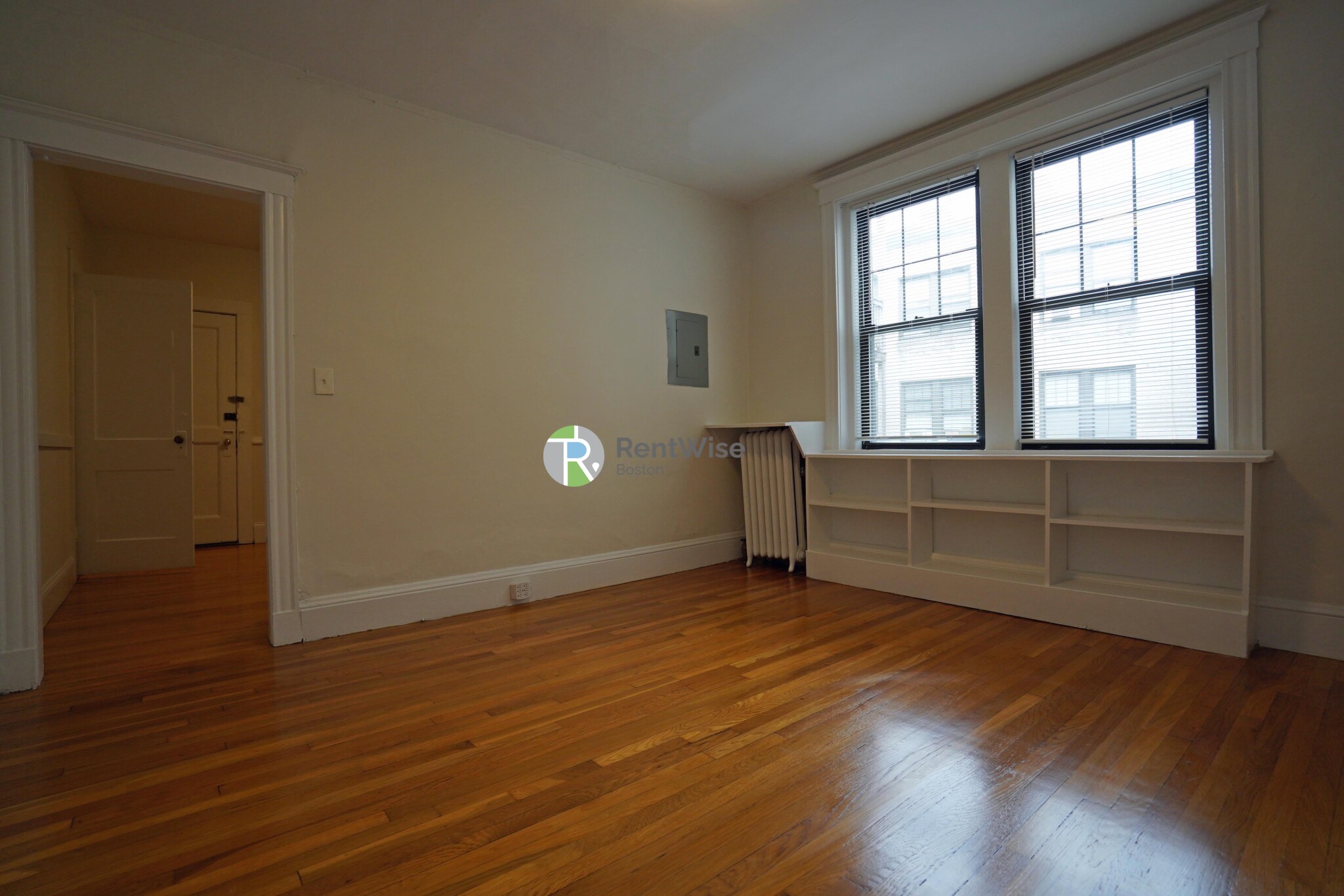 39 Clinton St, Mid-Cambridge