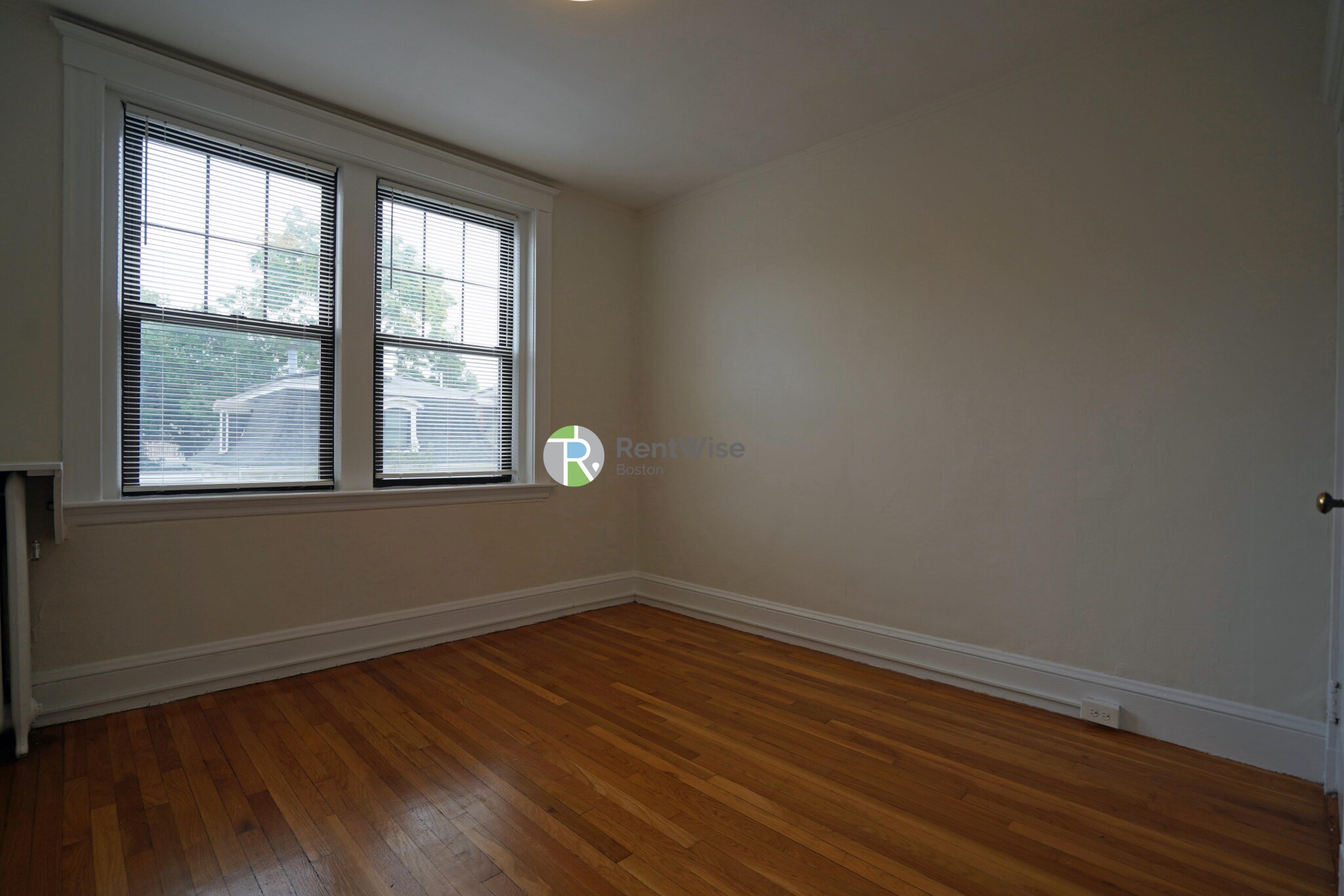 39 Clinton St, Mid-Cambridge