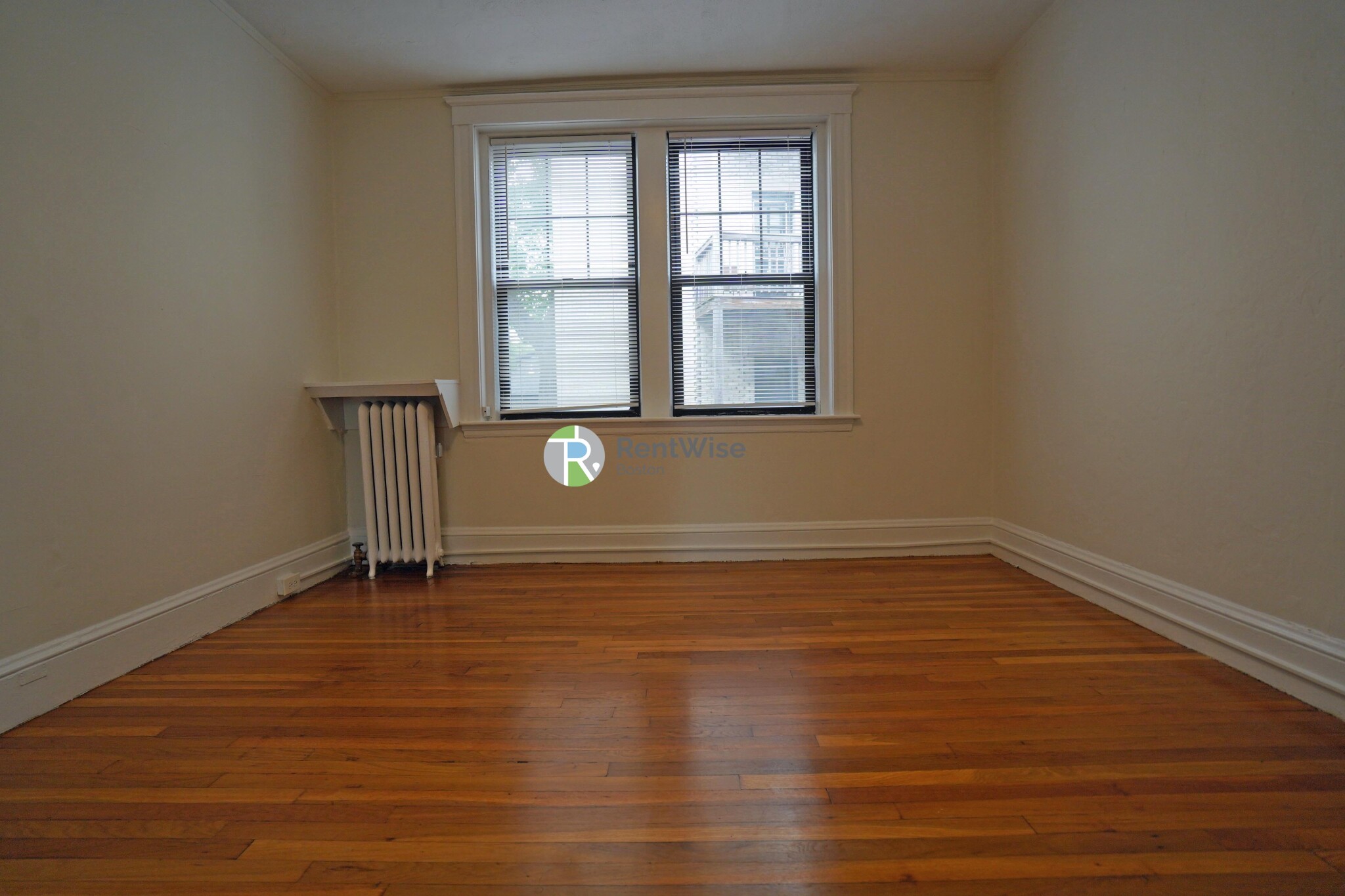 39 Clinton St, Mid-Cambridge