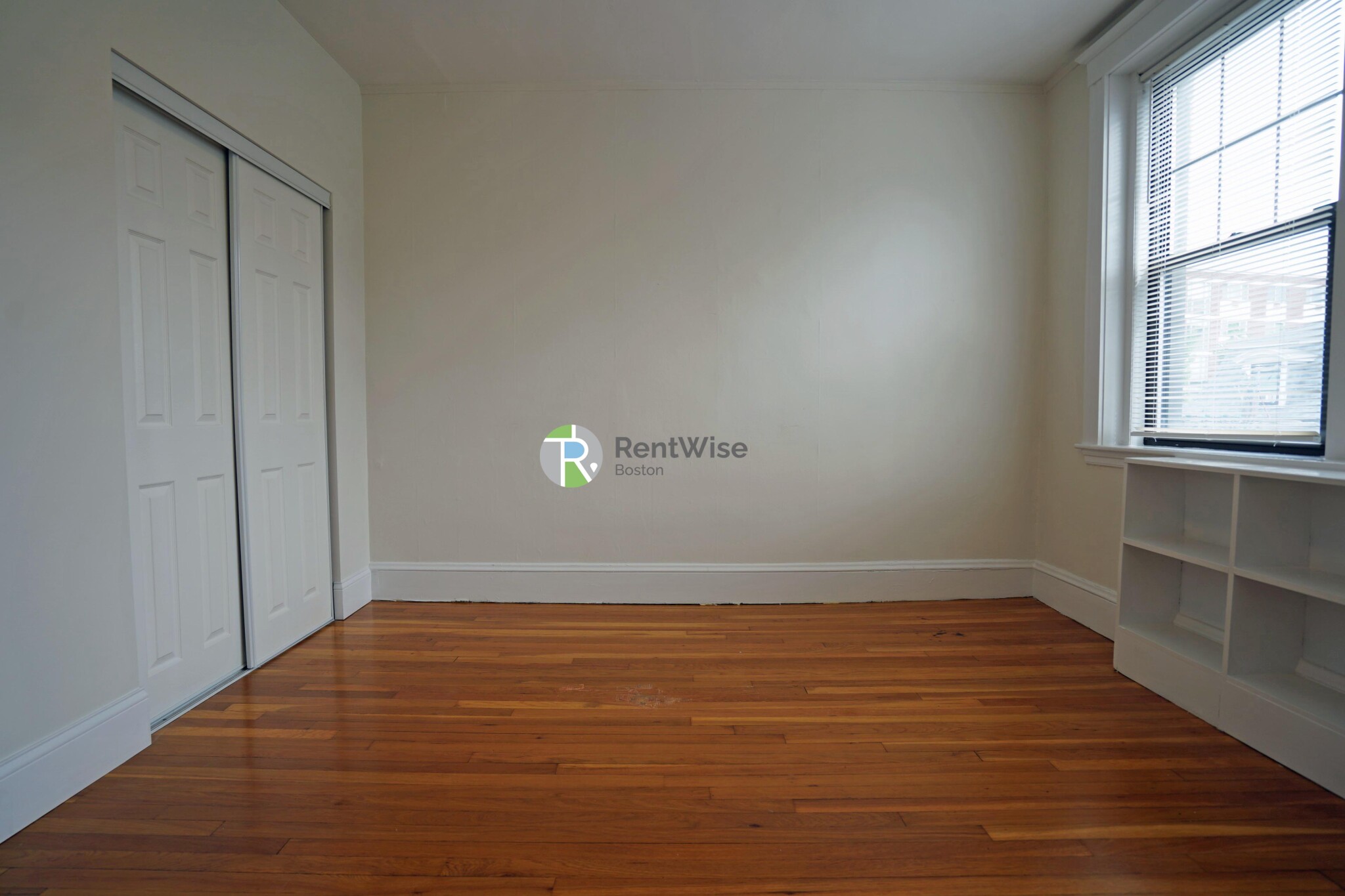 39 Clinton St, Mid-Cambridge