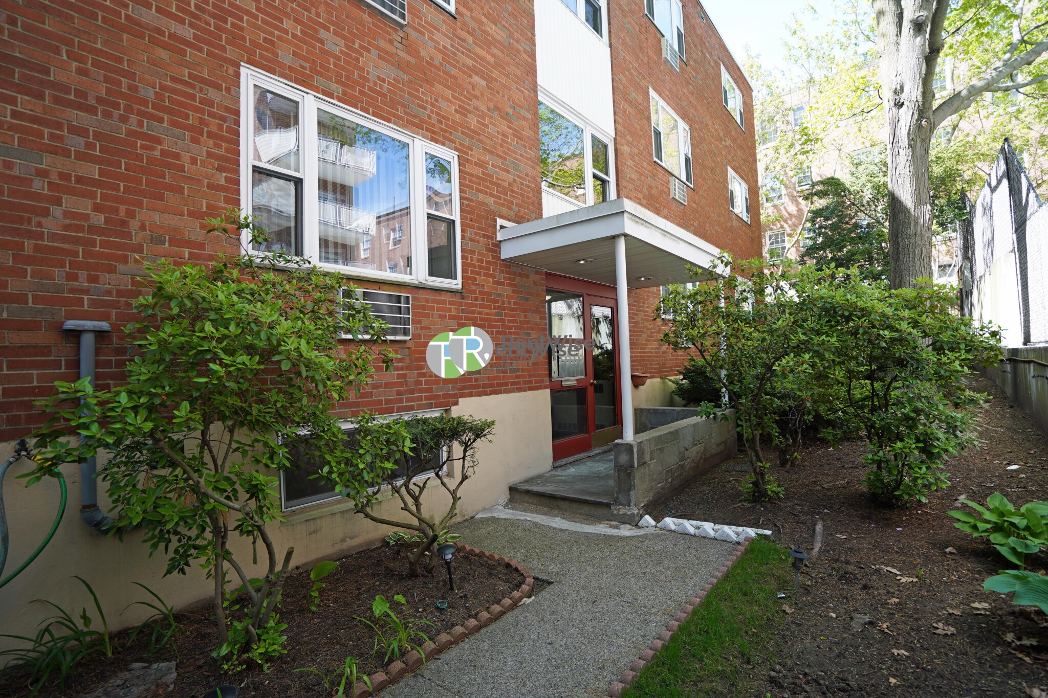 53 Parkman St, North Brookline