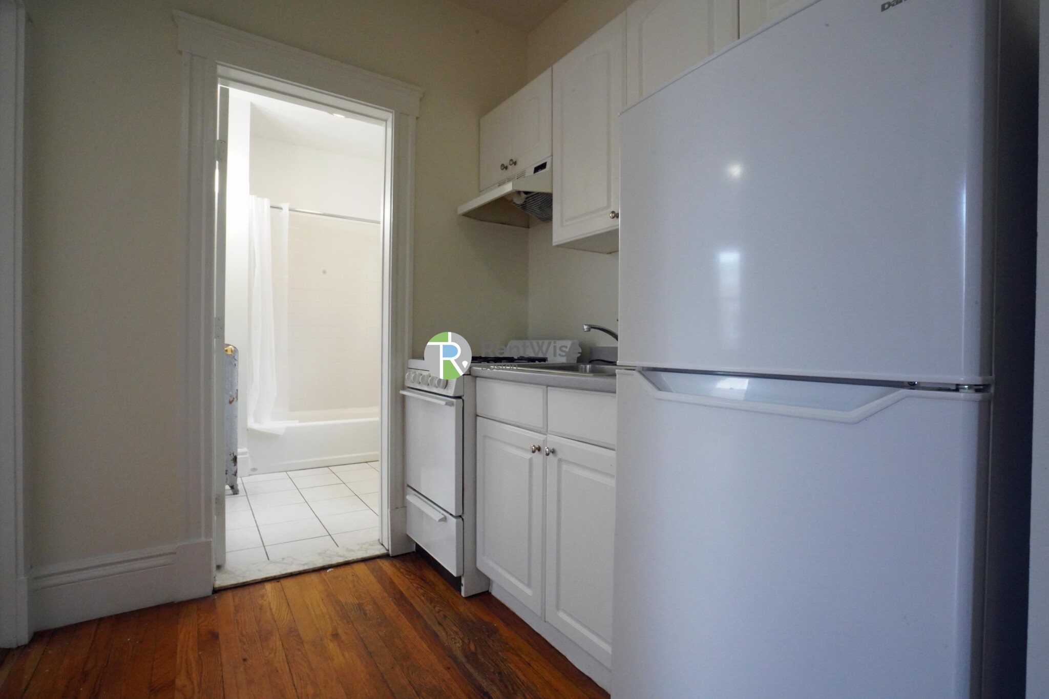 6 Camelot Ct. — Brighton