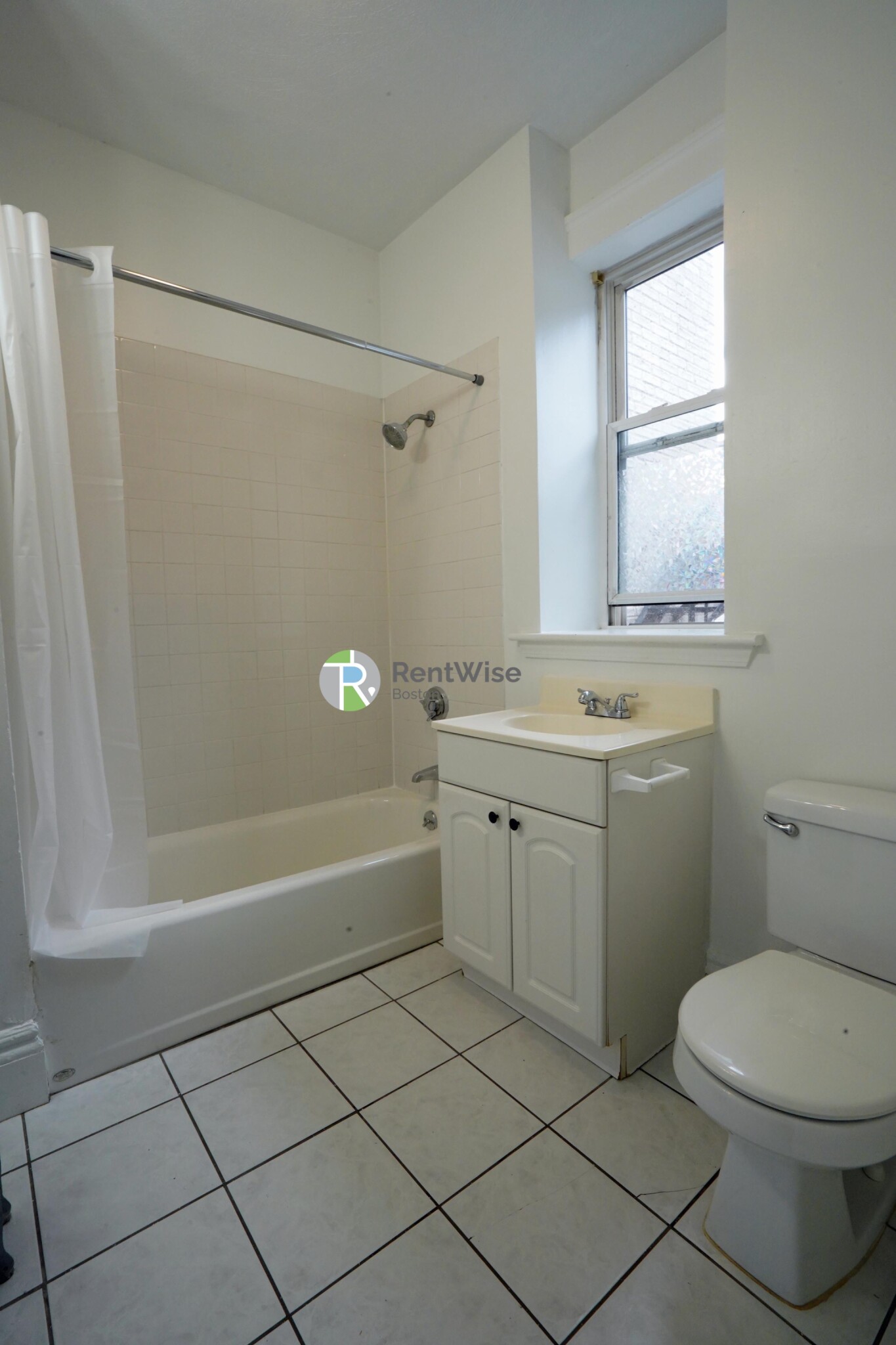 6 Camelot Ct. — Brighton