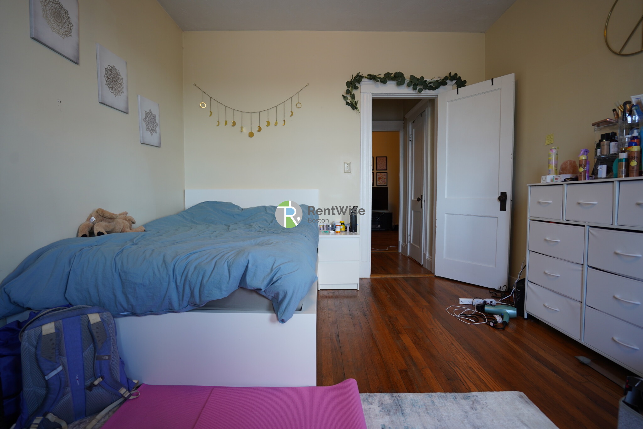 236 Kelton St, Allston