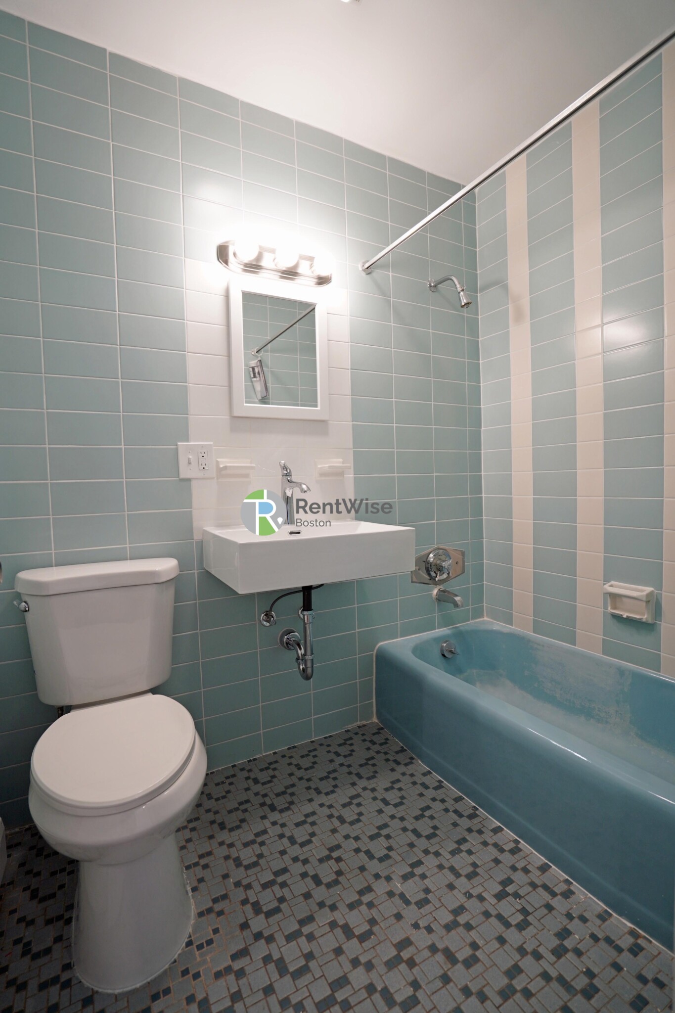 2018 Commonwealth Ave, Brighton