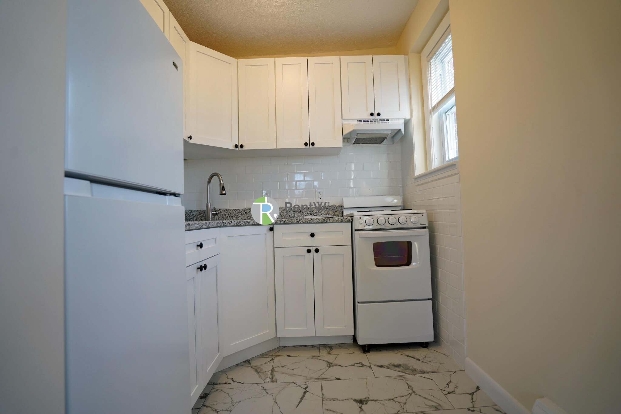 2018 Commonwealth Ave, Brighton