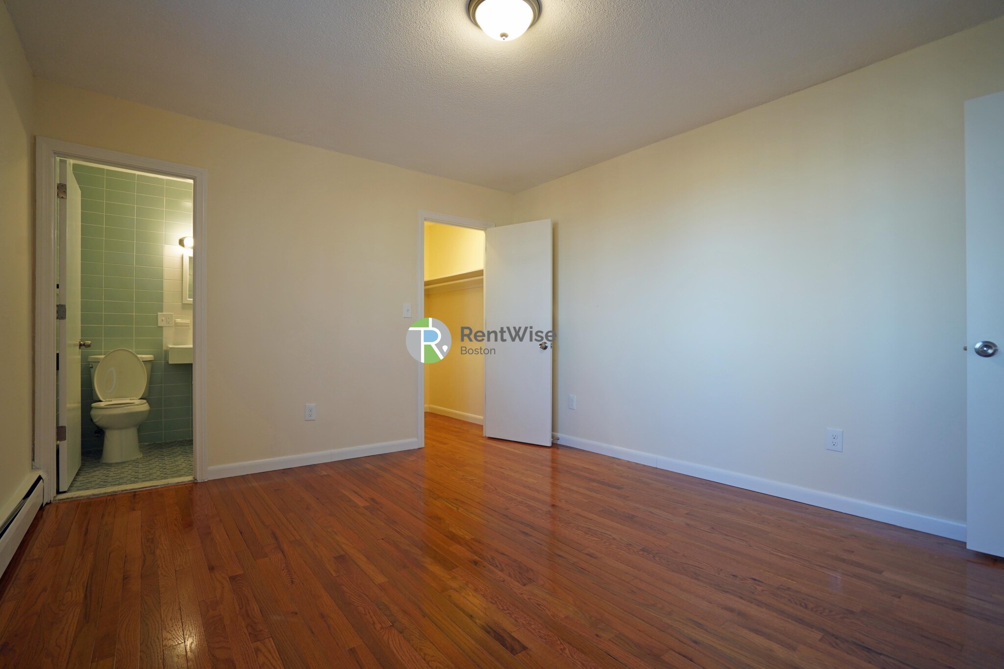 2018 Commonwealth Ave, Brighton